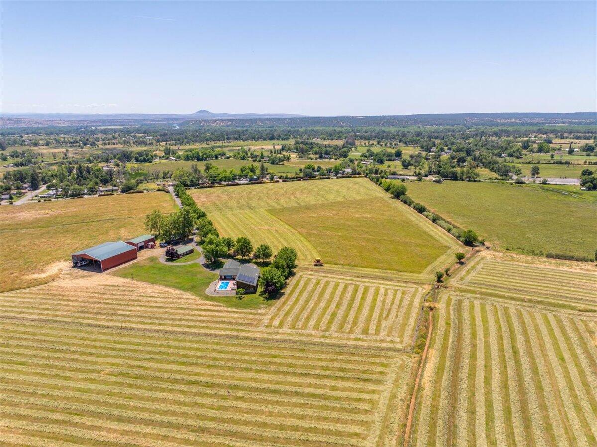 main property photo 60