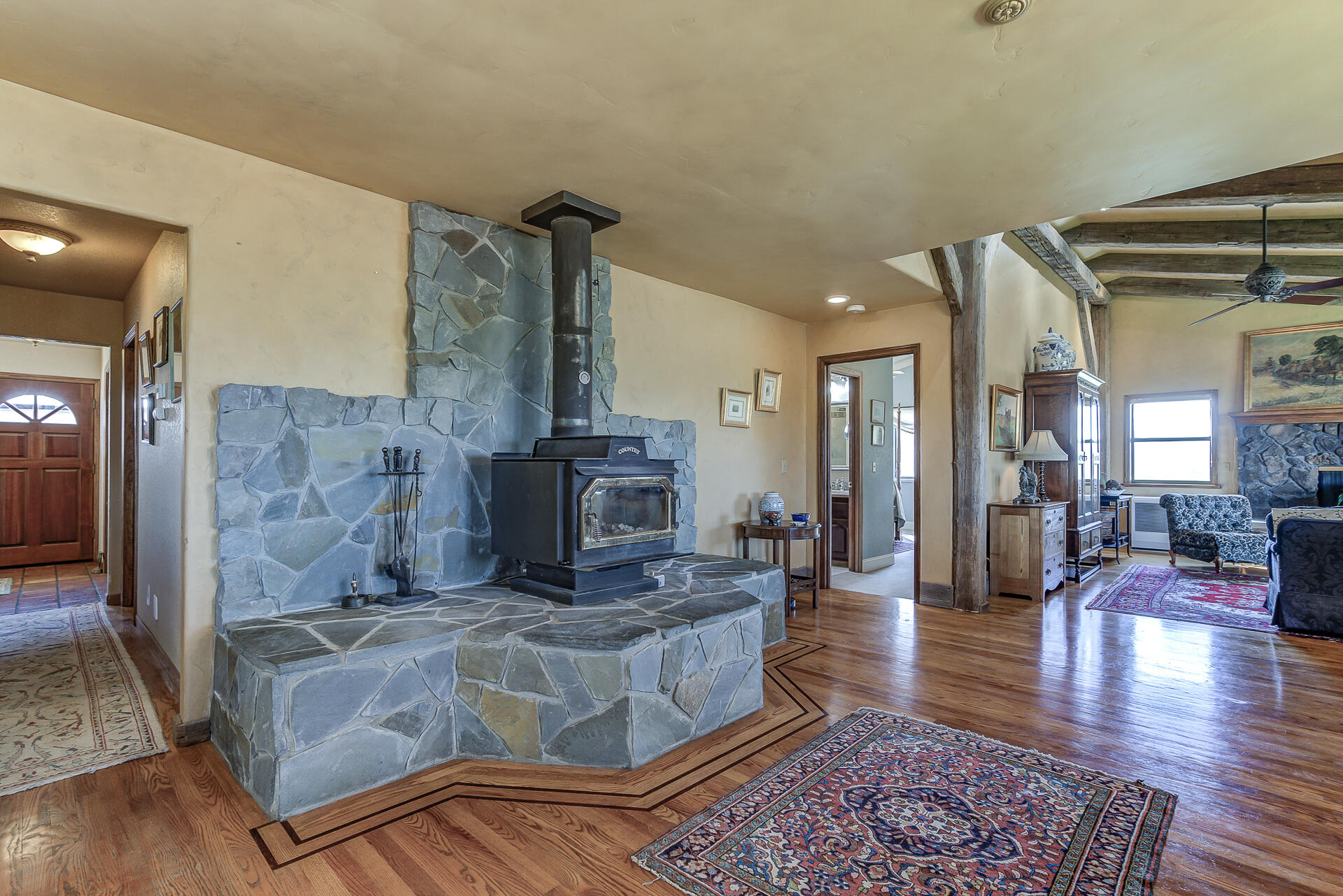 main property photo 20