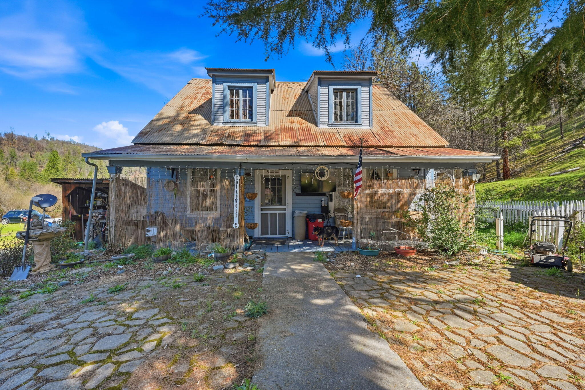 main property photo 3