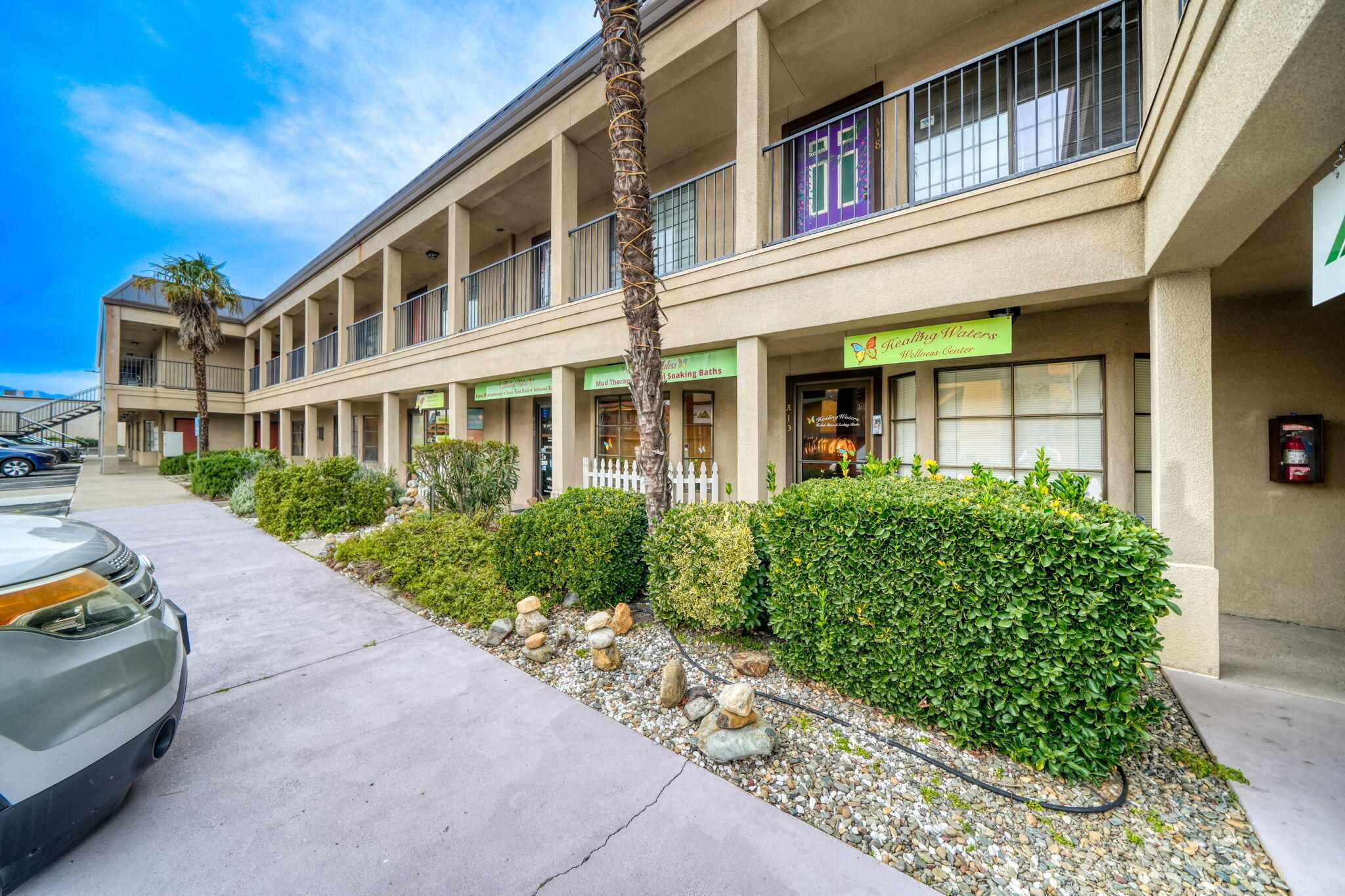 main property photo 7