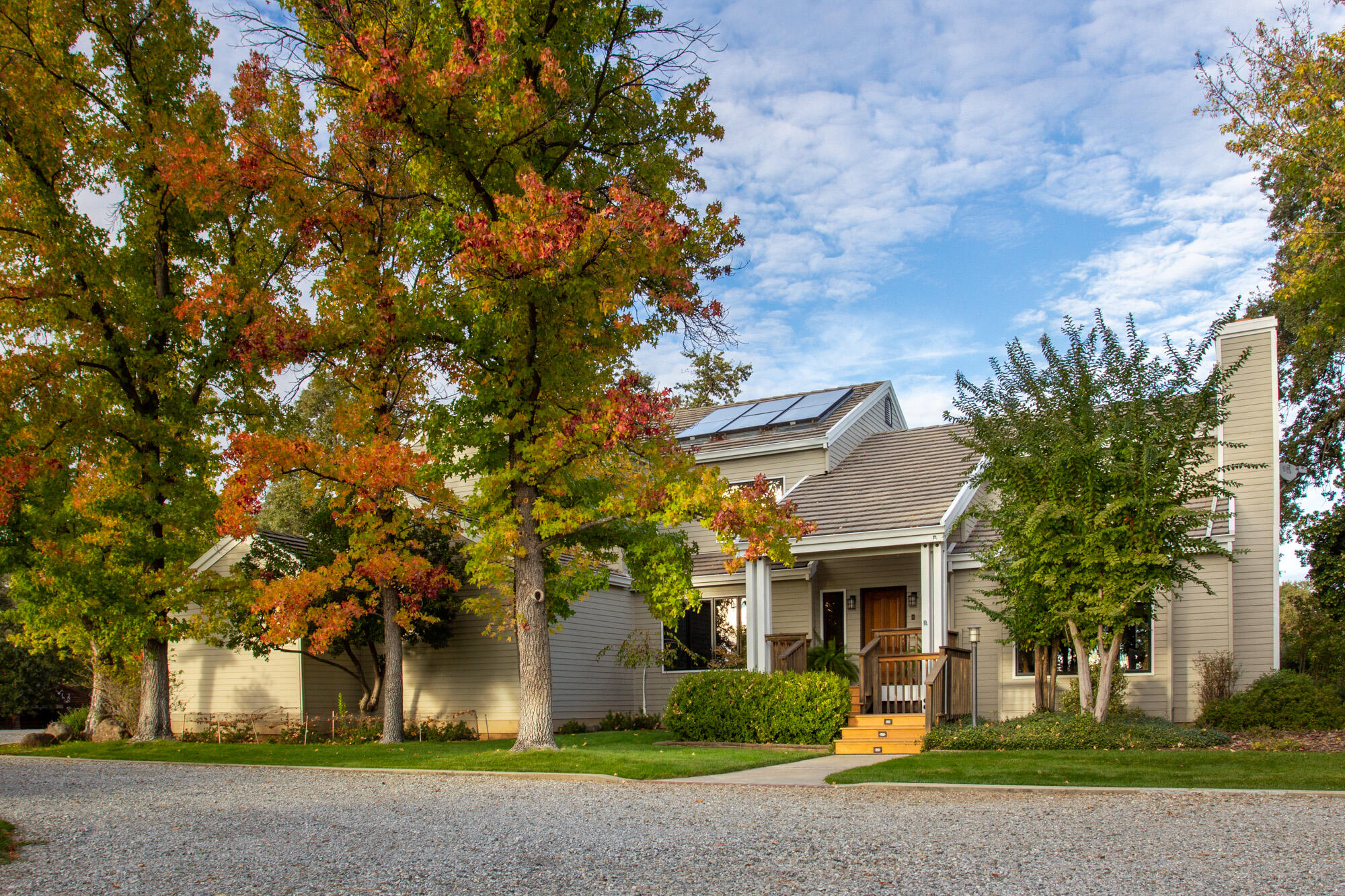 main property photo 12