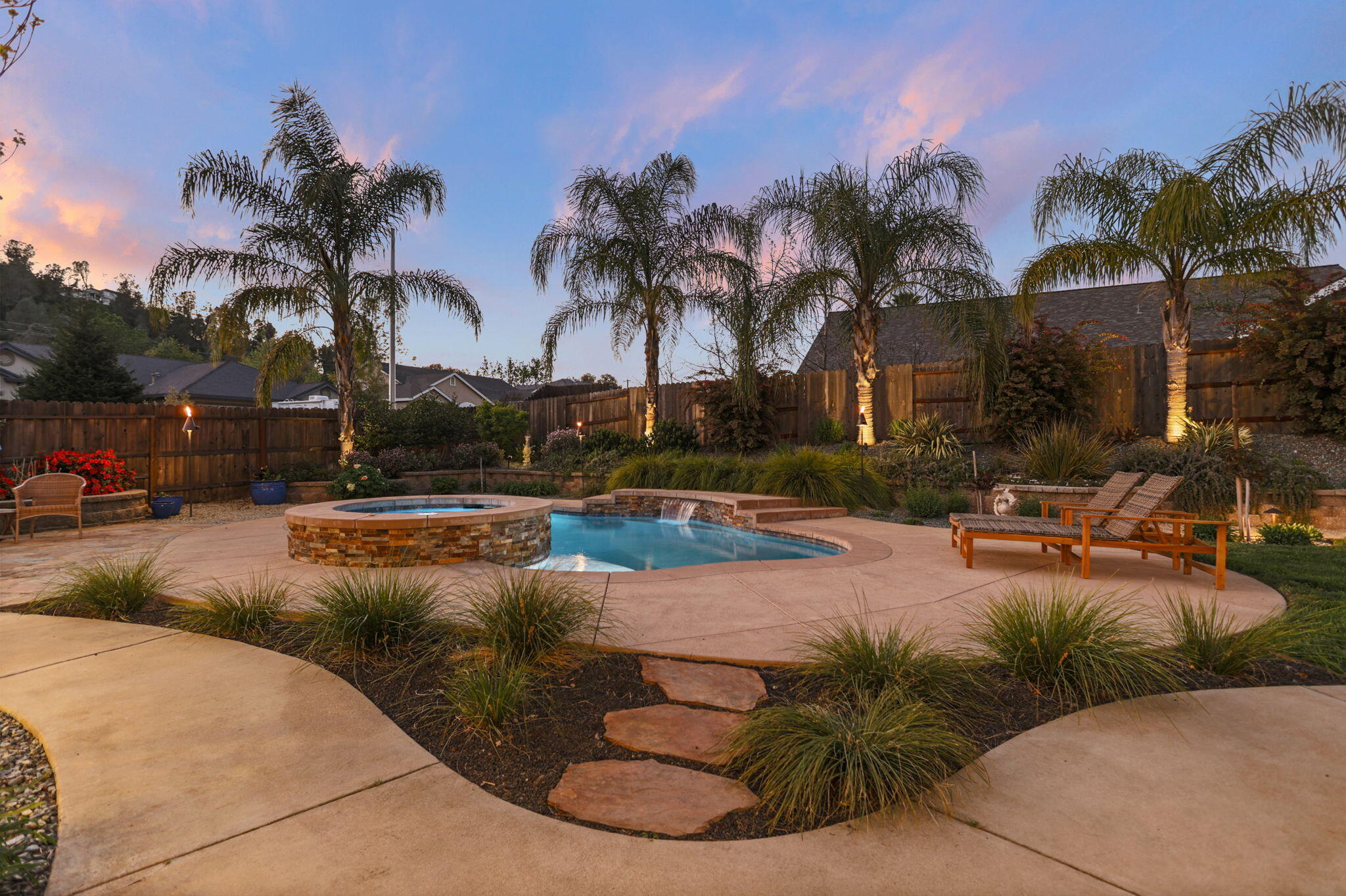 main property photo 70