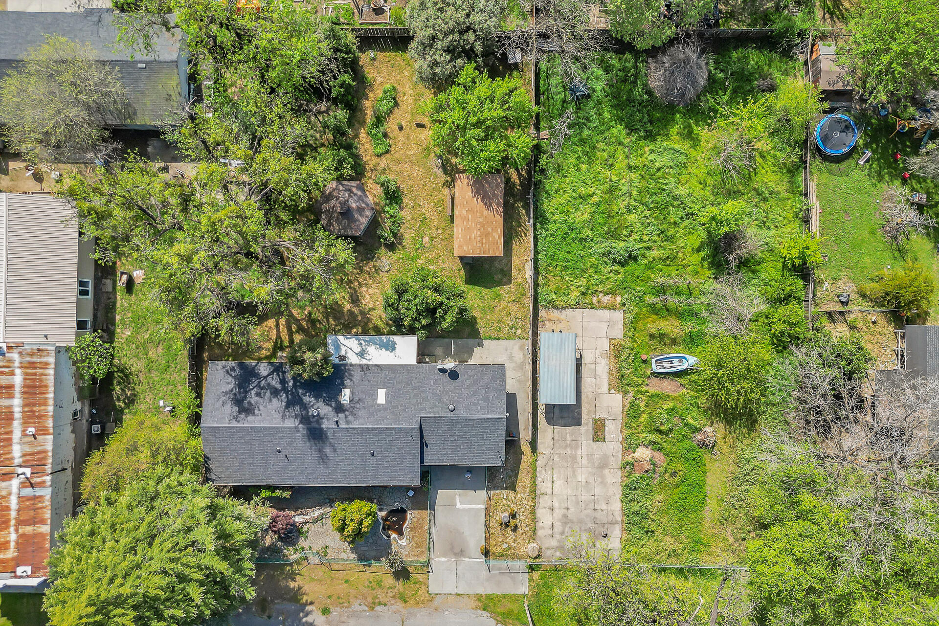 main property photo 31