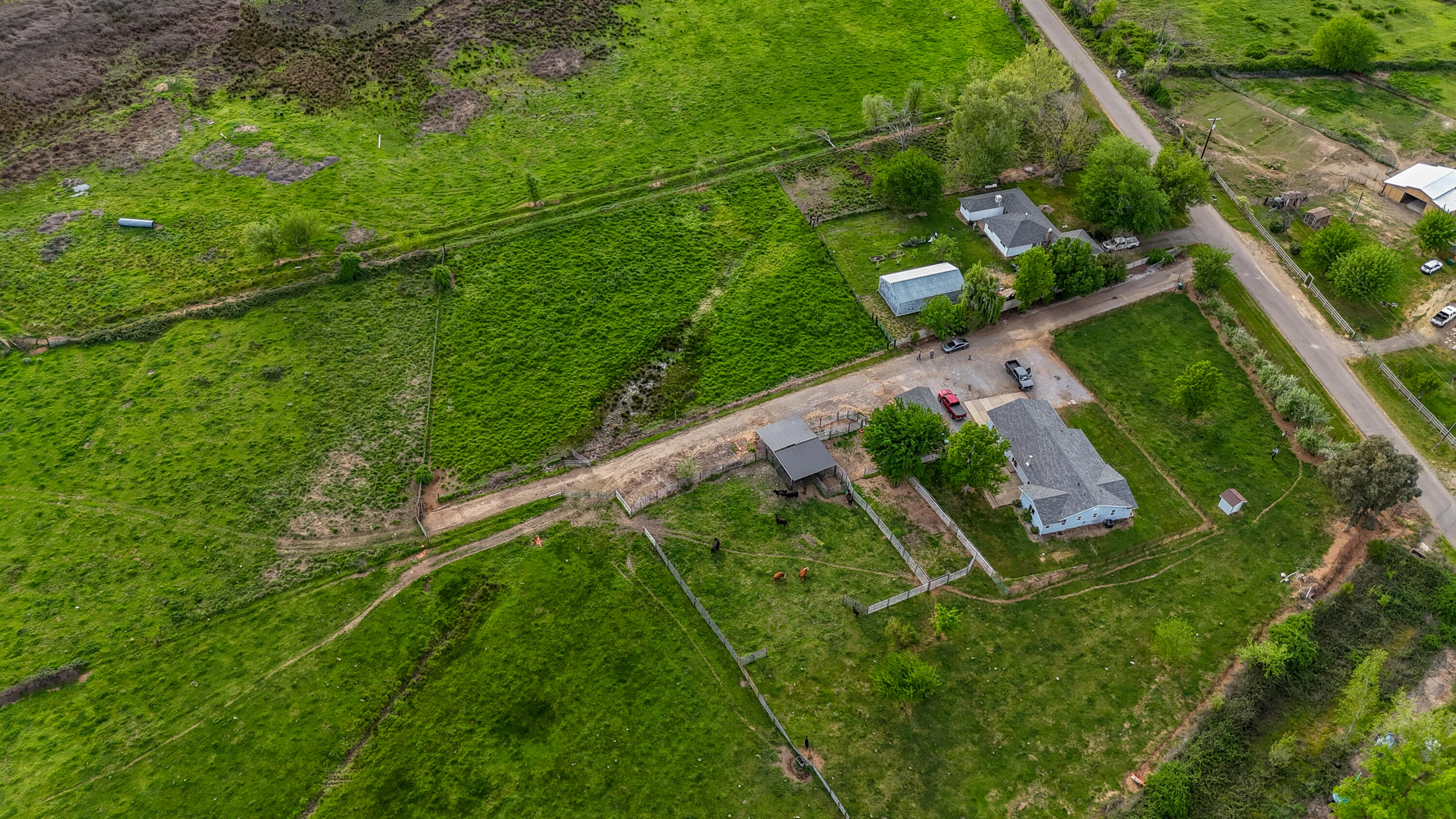 main property photo 41