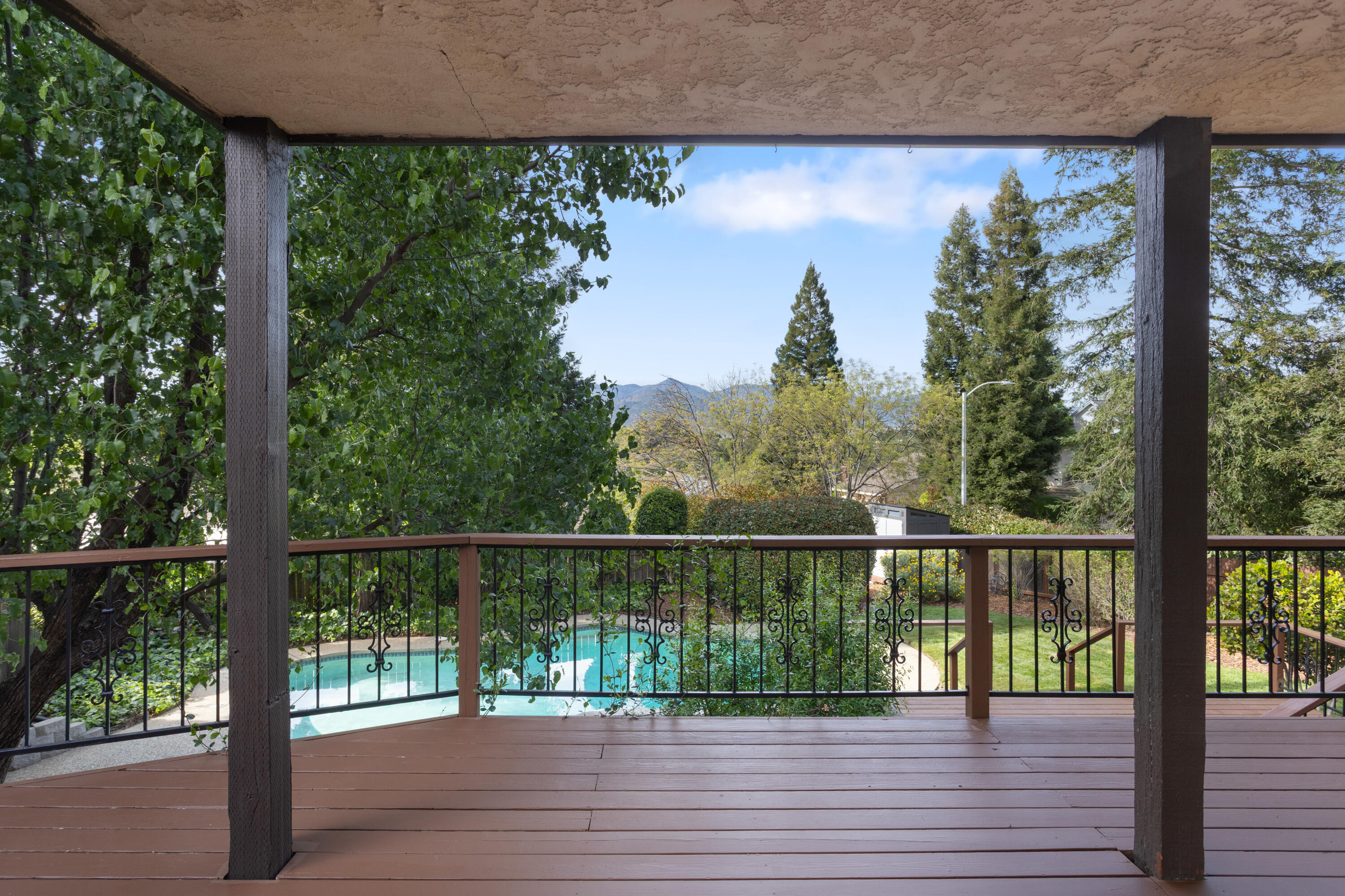 main property photo 59