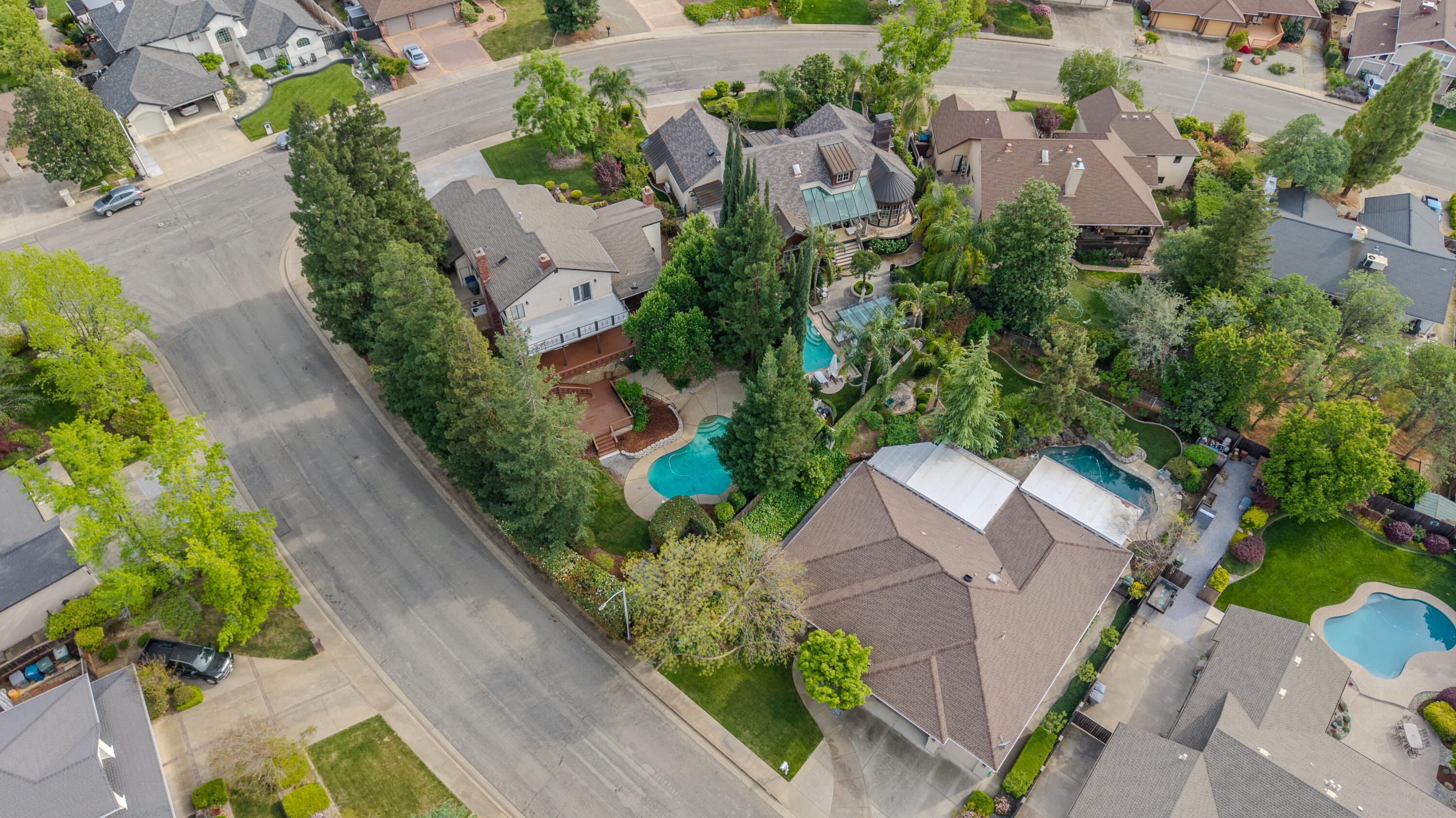 main property photo 74