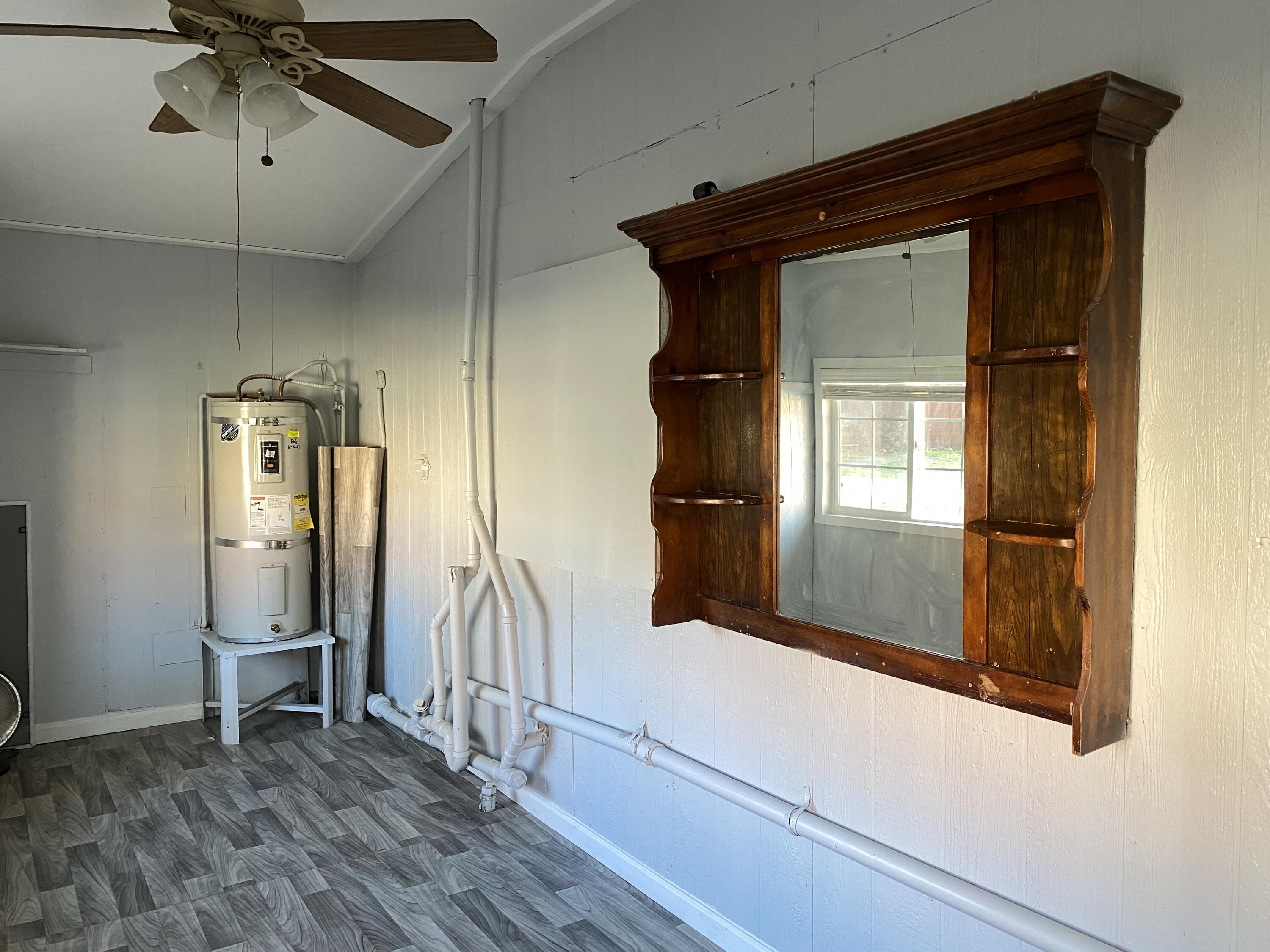 main property photo 40