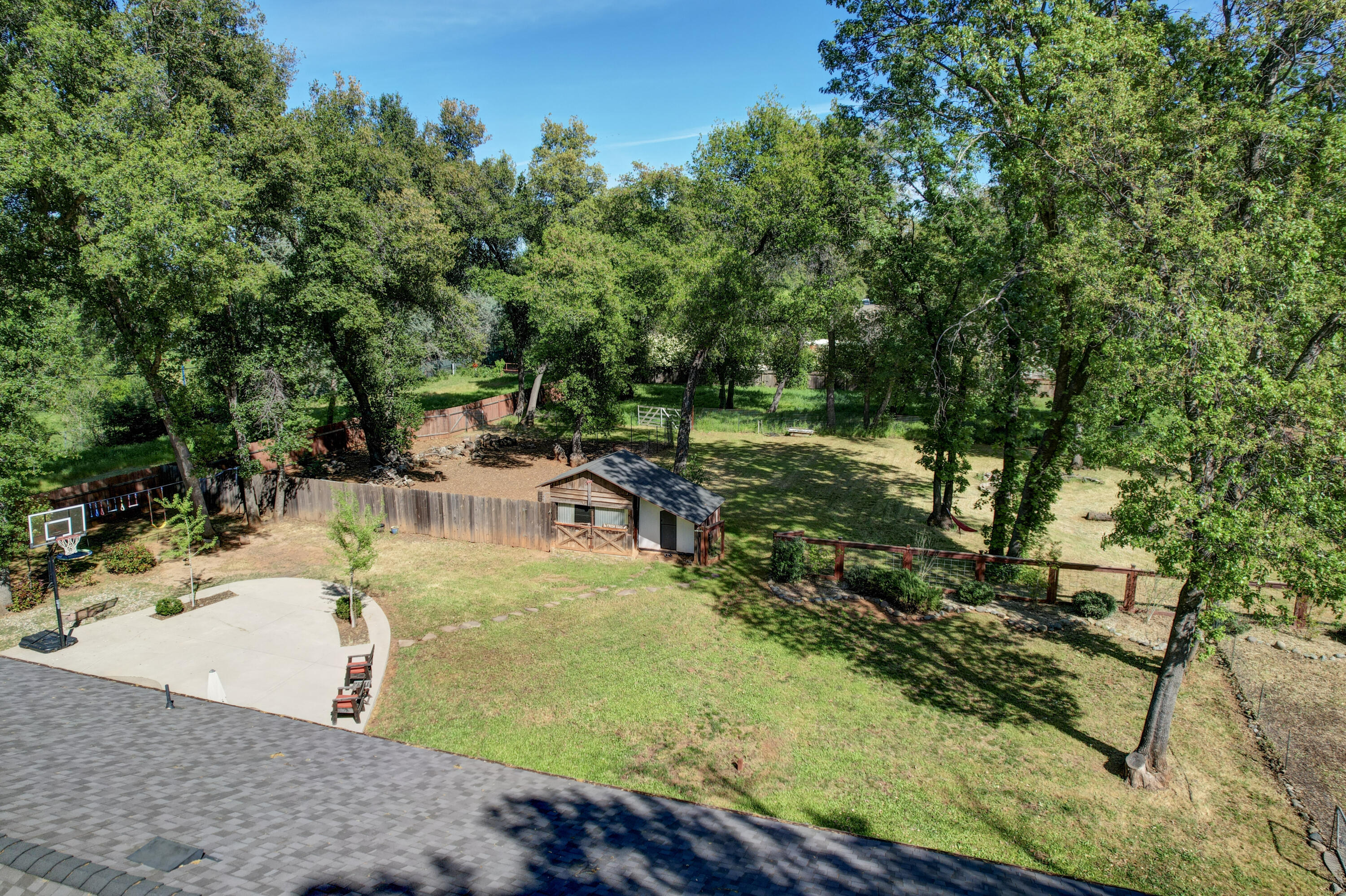 main property photo 39