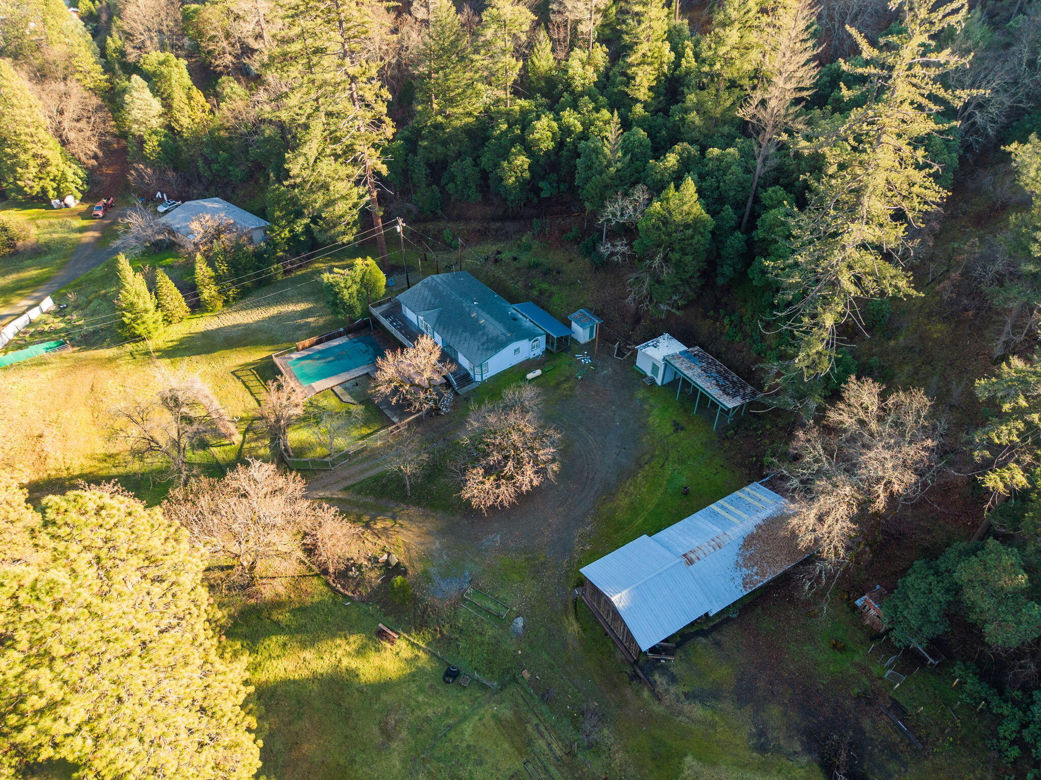 main property photo 4