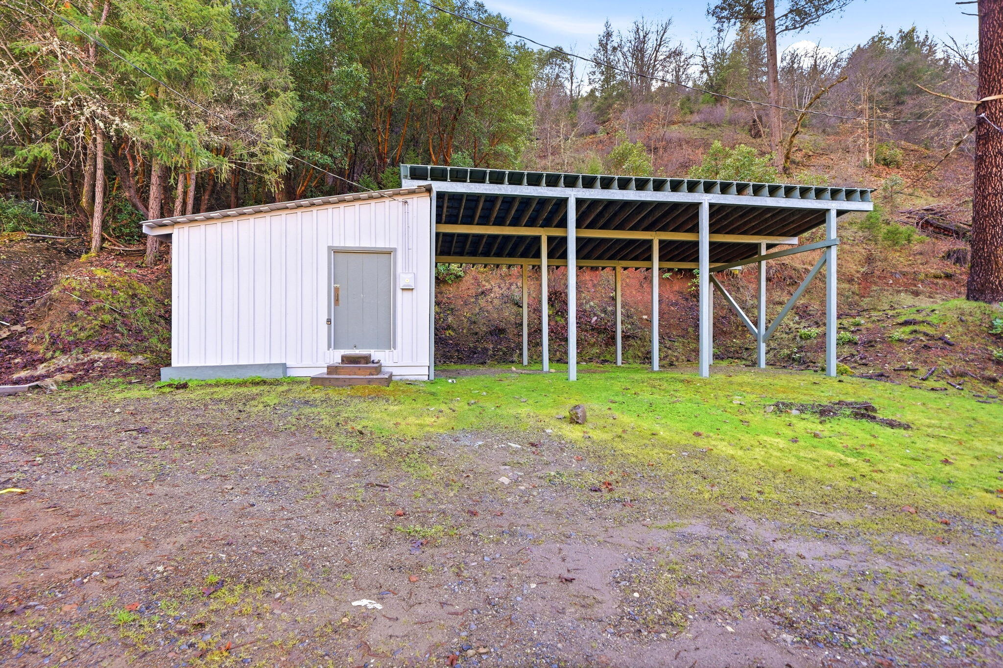 main property photo 51