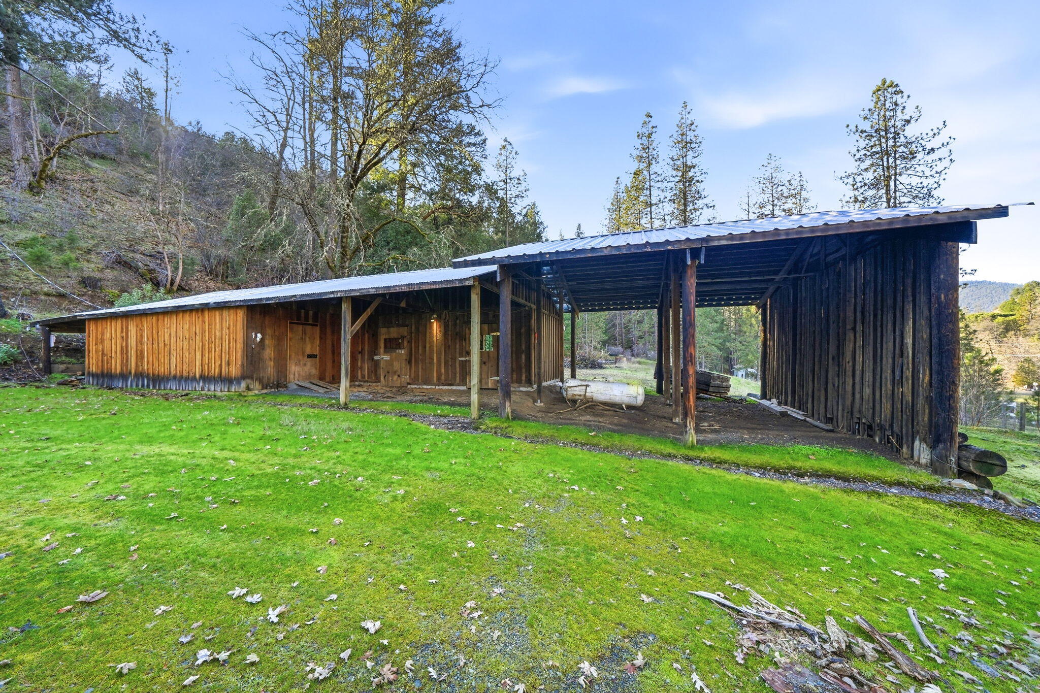 main property photo 54