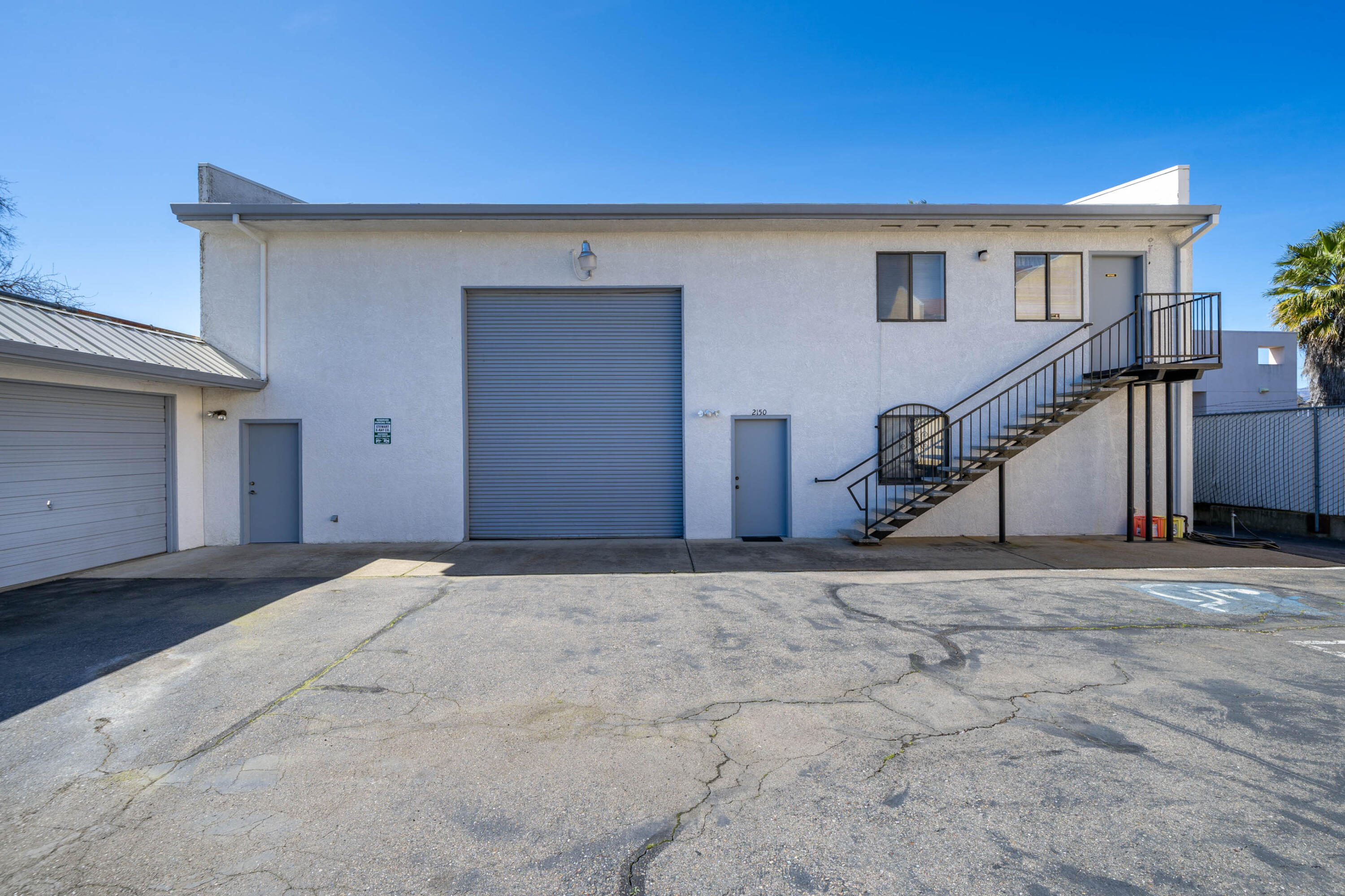 main property photo 40