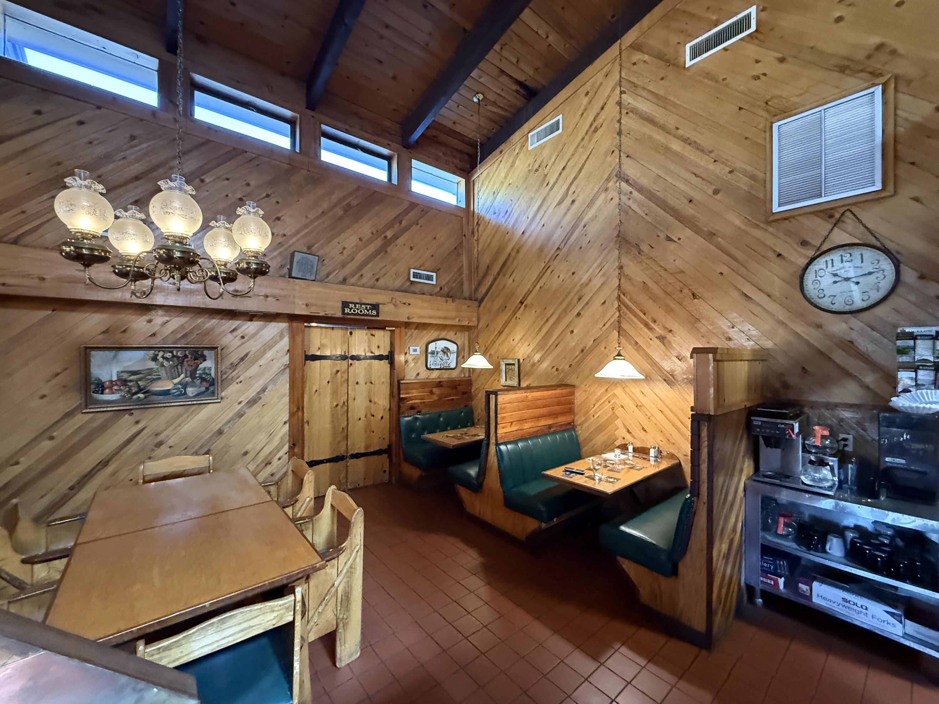 main property photo 13