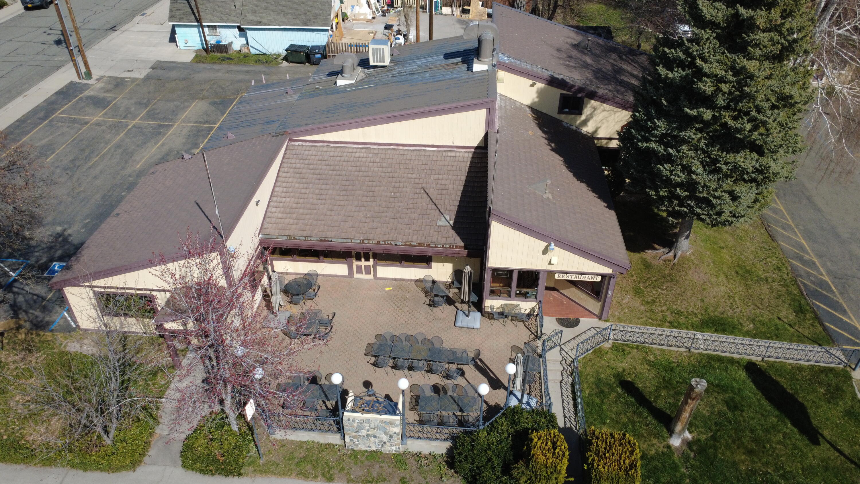 main property photo 4