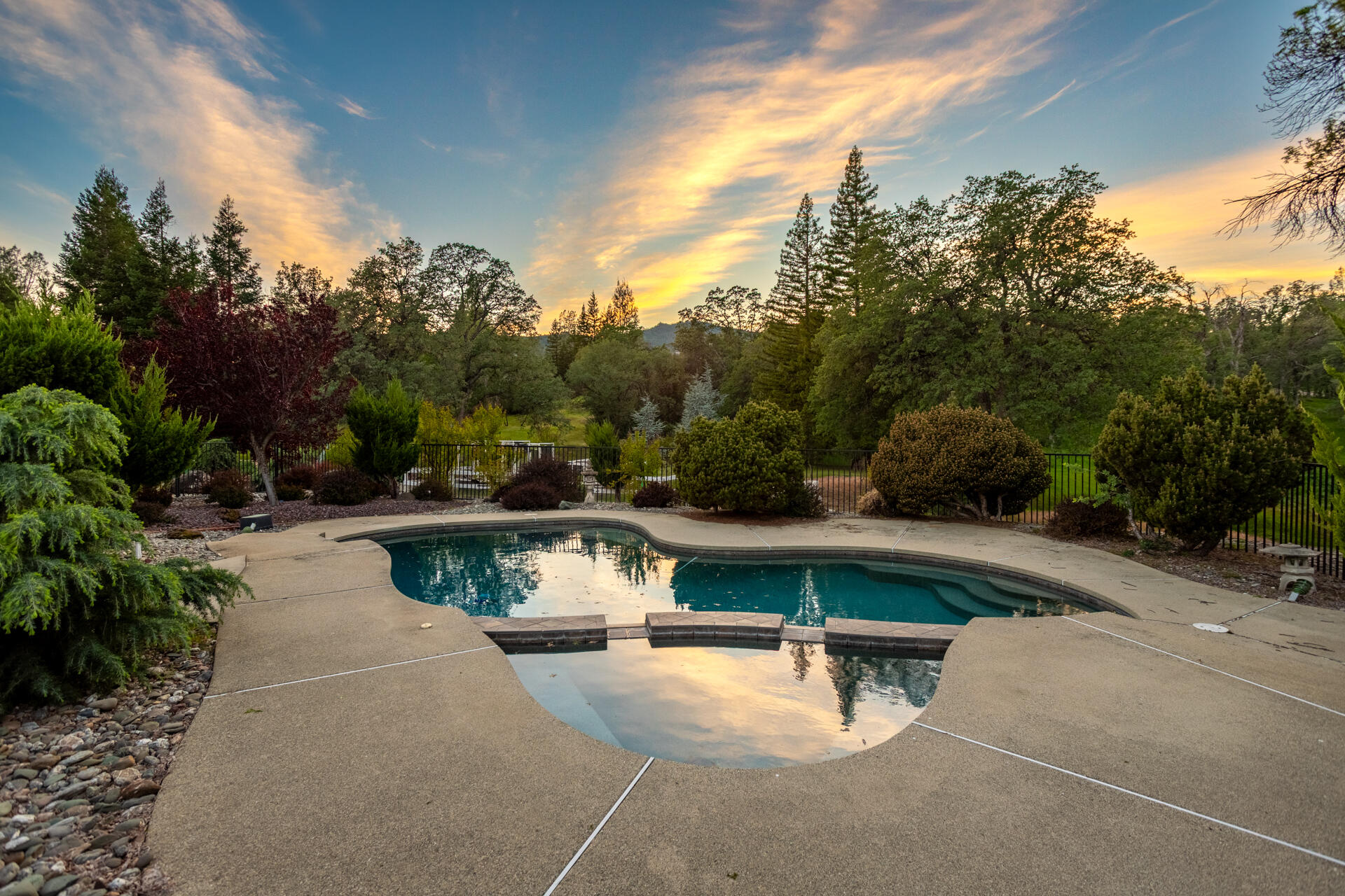 main property photo 49