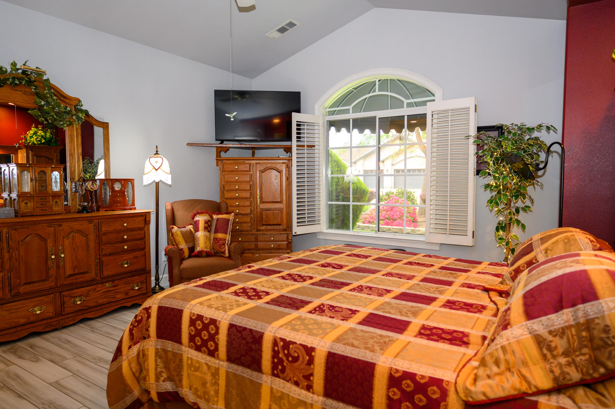 main property photo 29