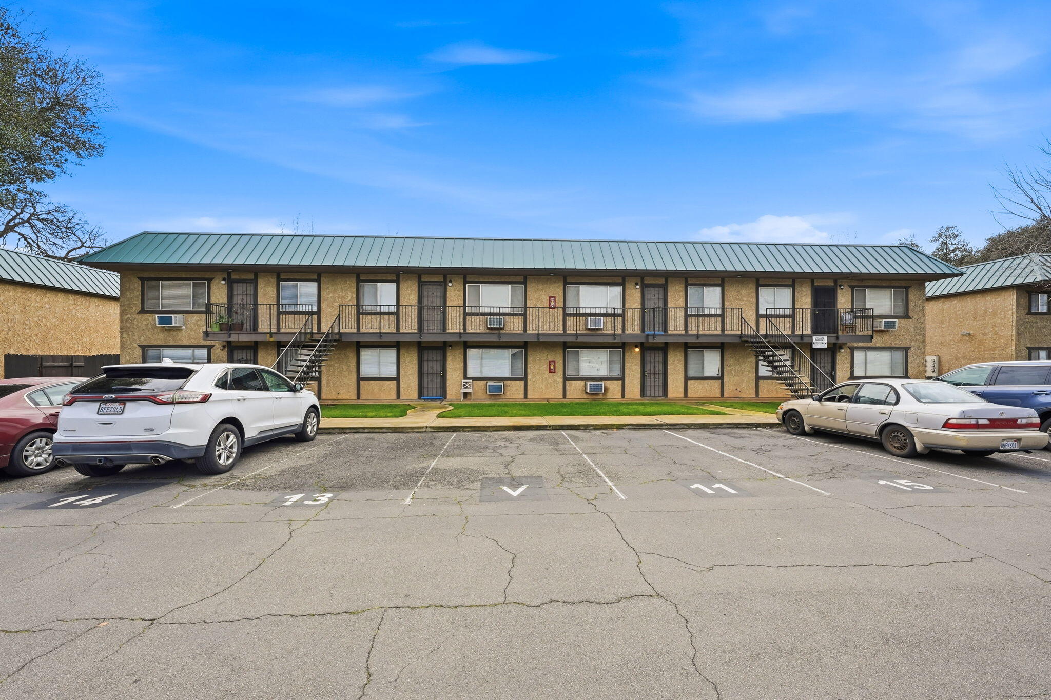 main property photo 14