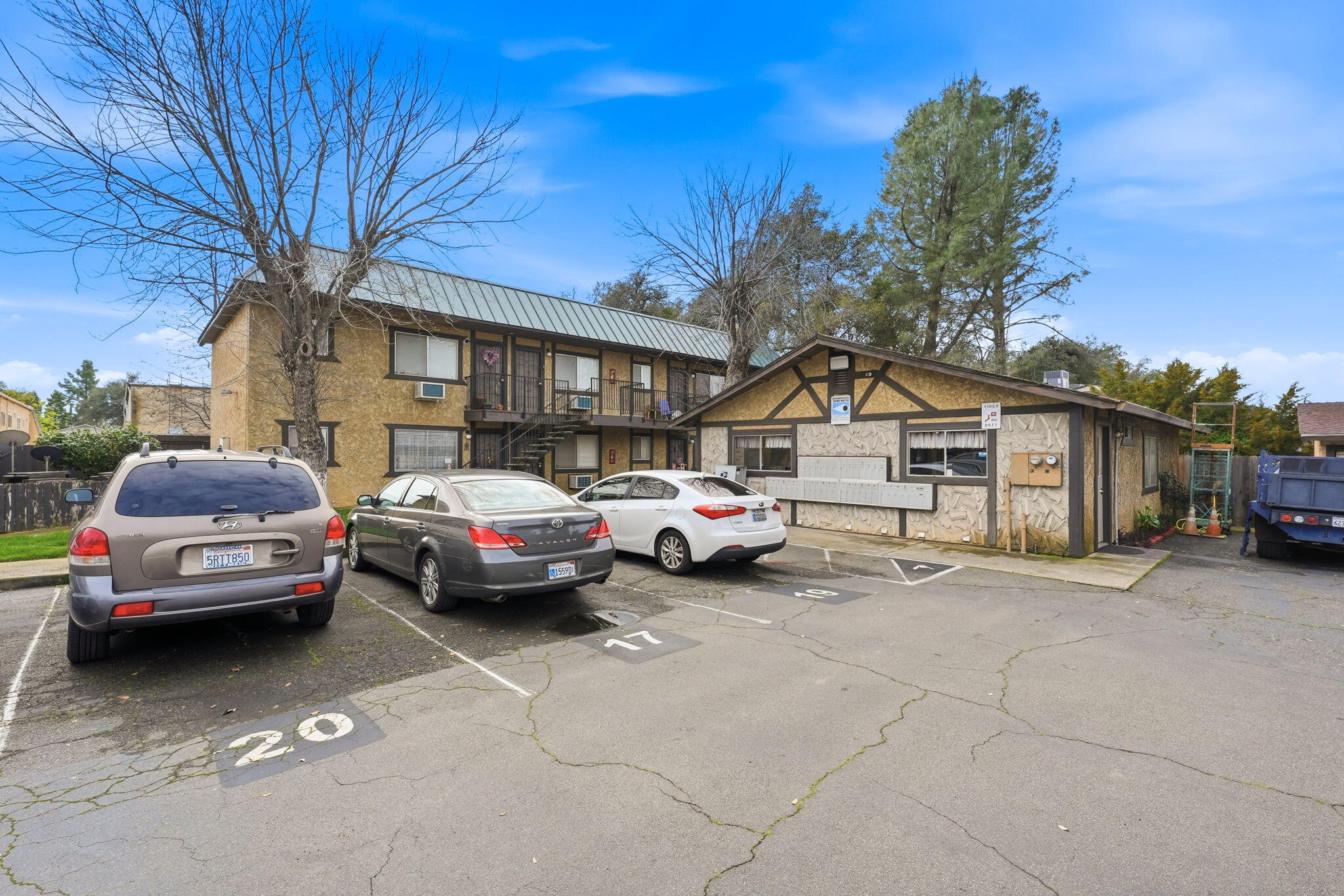main property photo 22