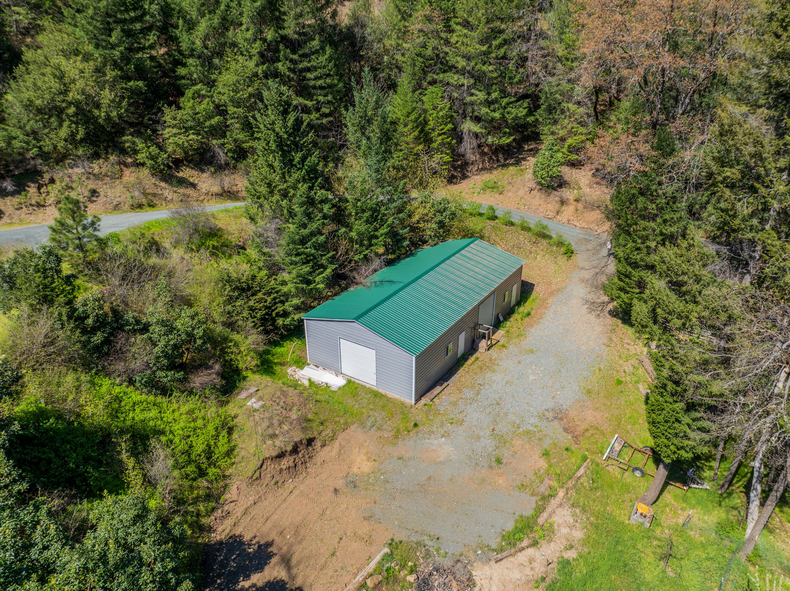 main property photo 36