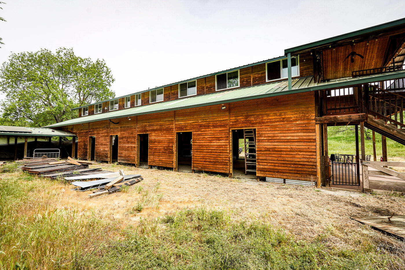 main property photo 29