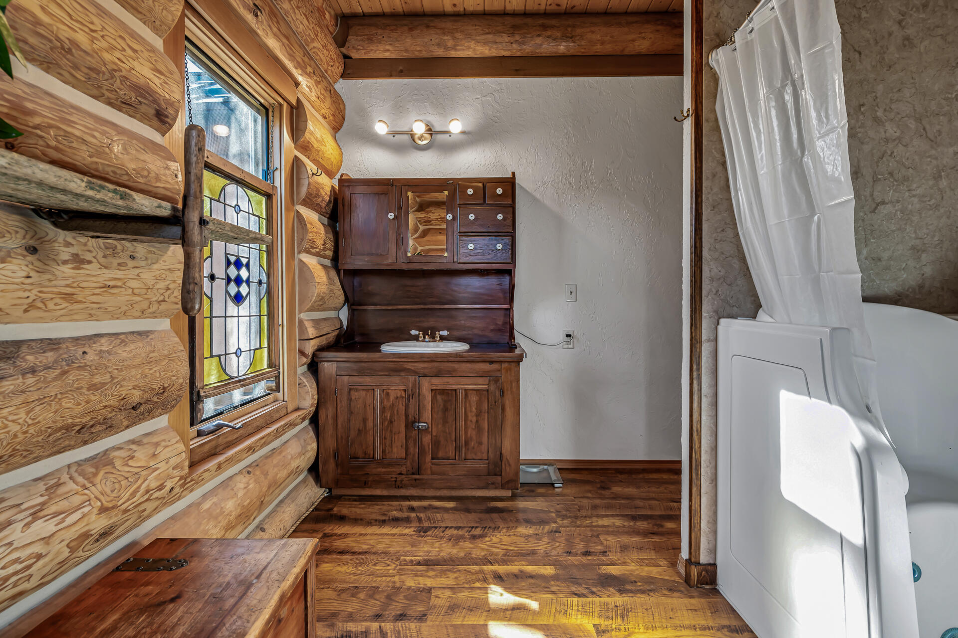 main property photo 47