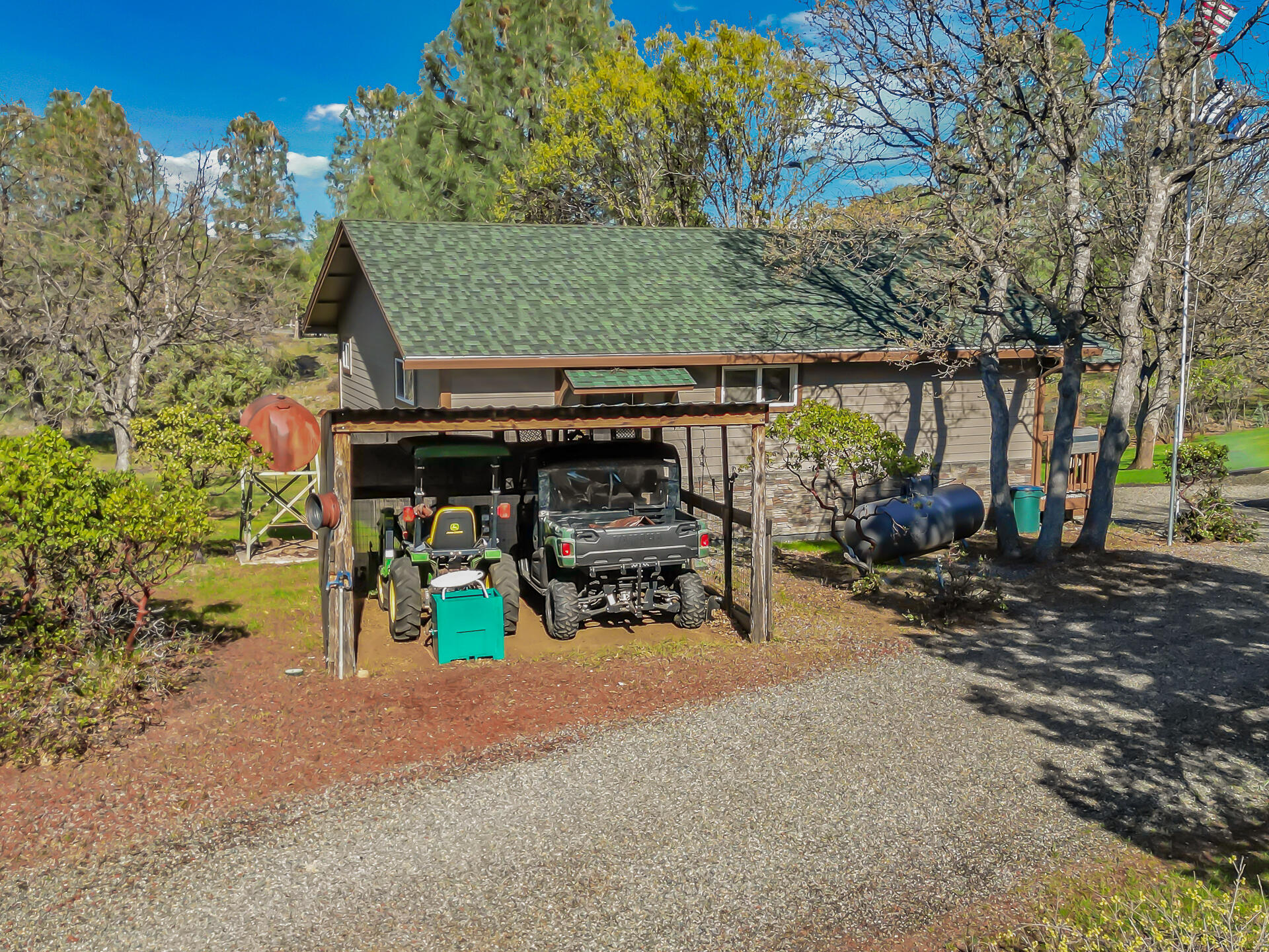 main property photo 84