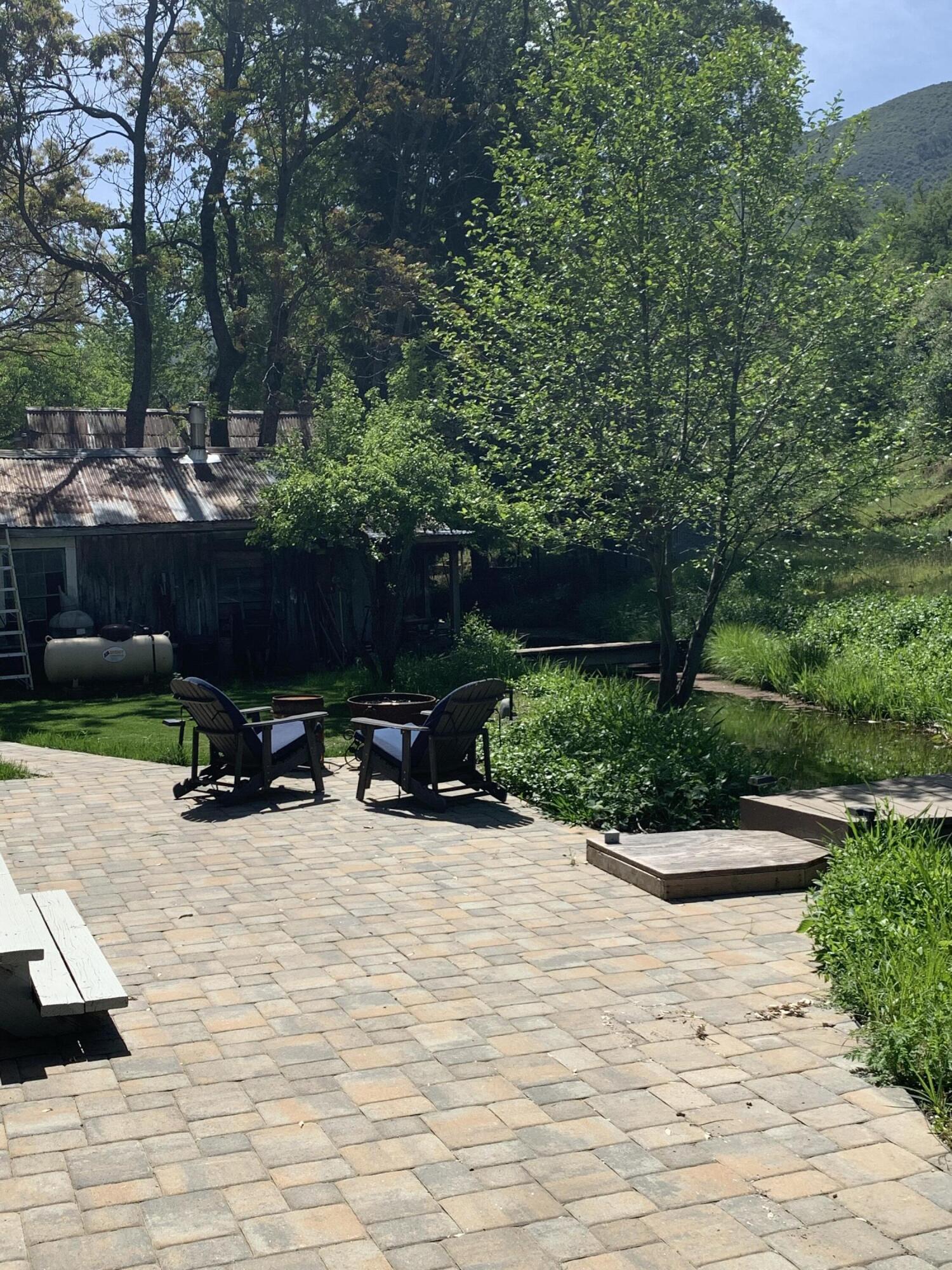 main property photo 14