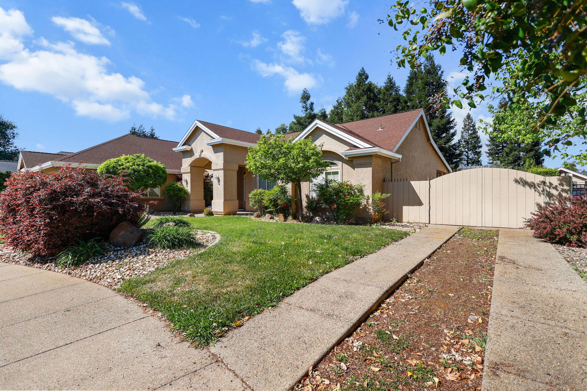 main property photo 50