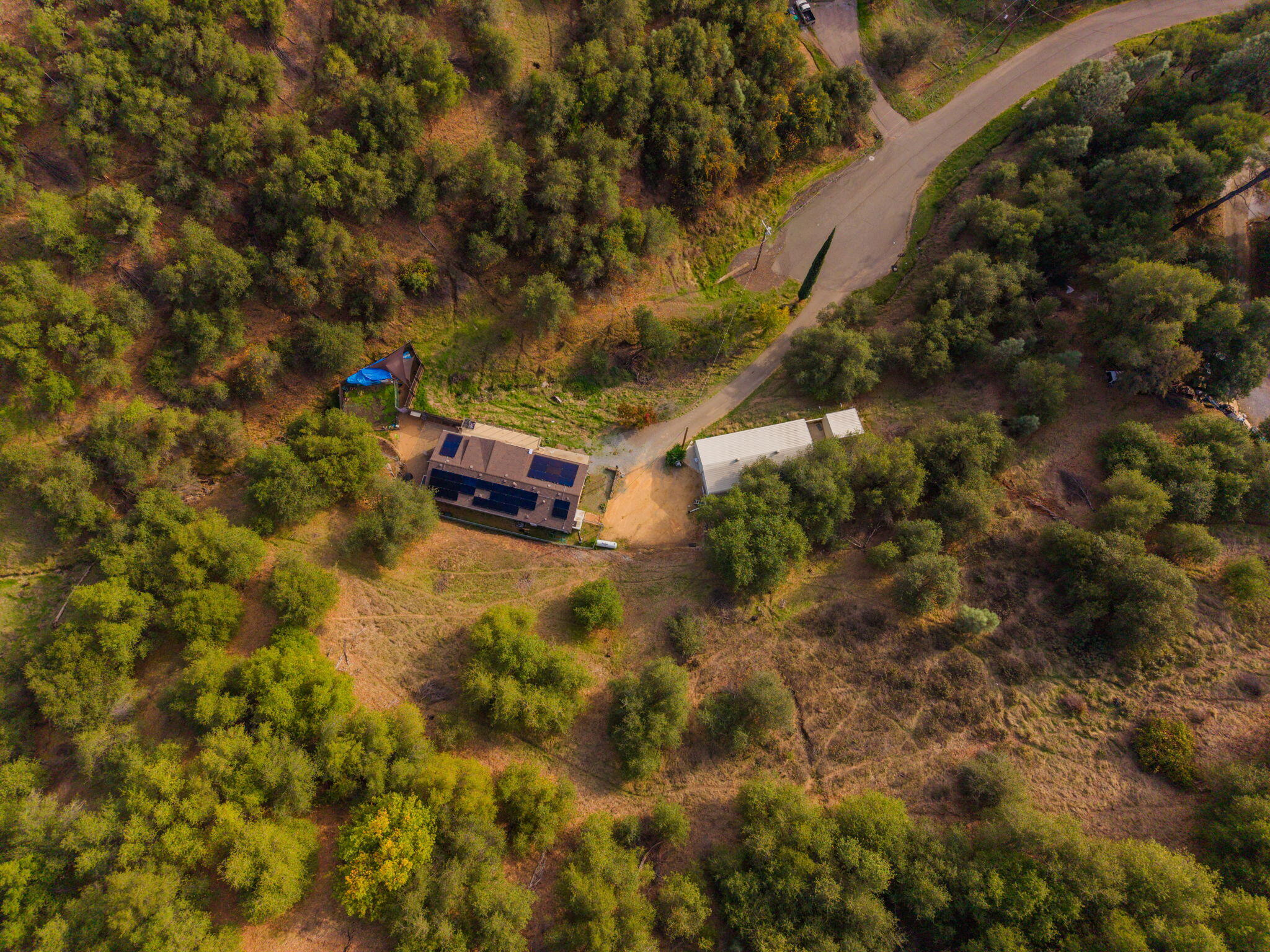 main property photo 28