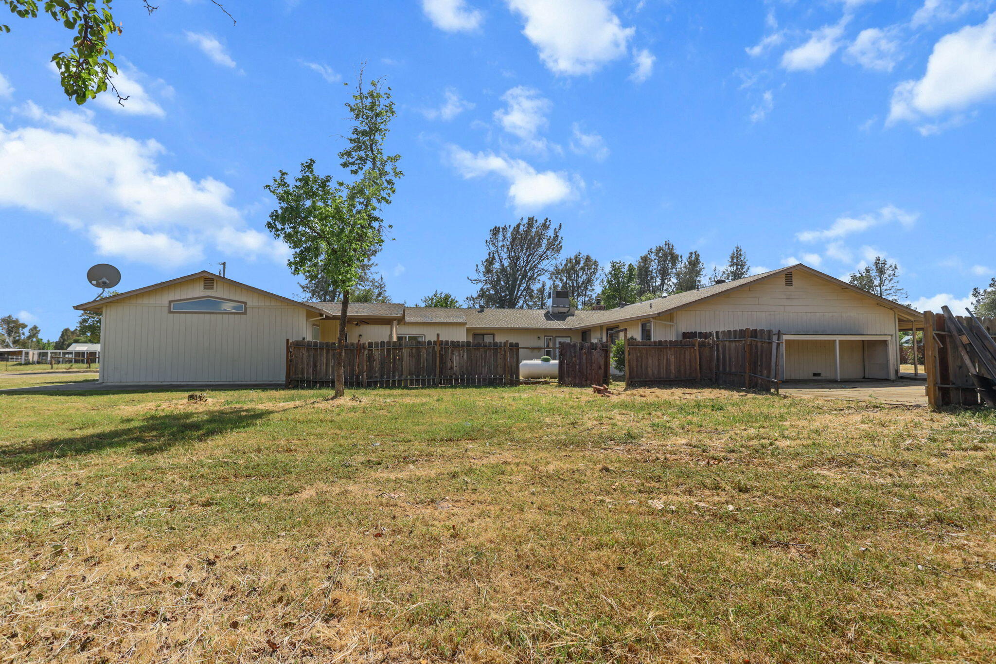 main property photo 67