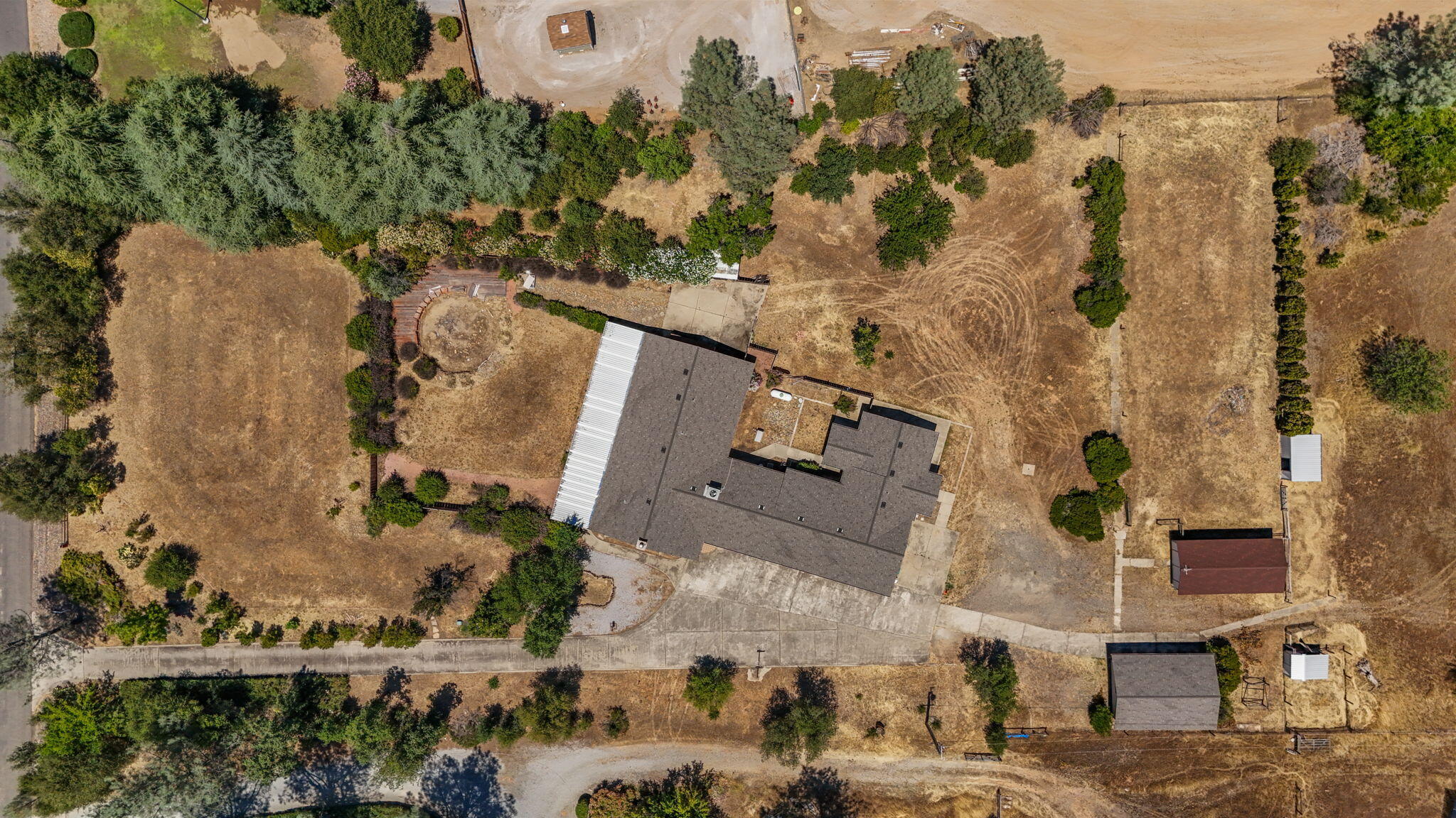 main property photo 86
