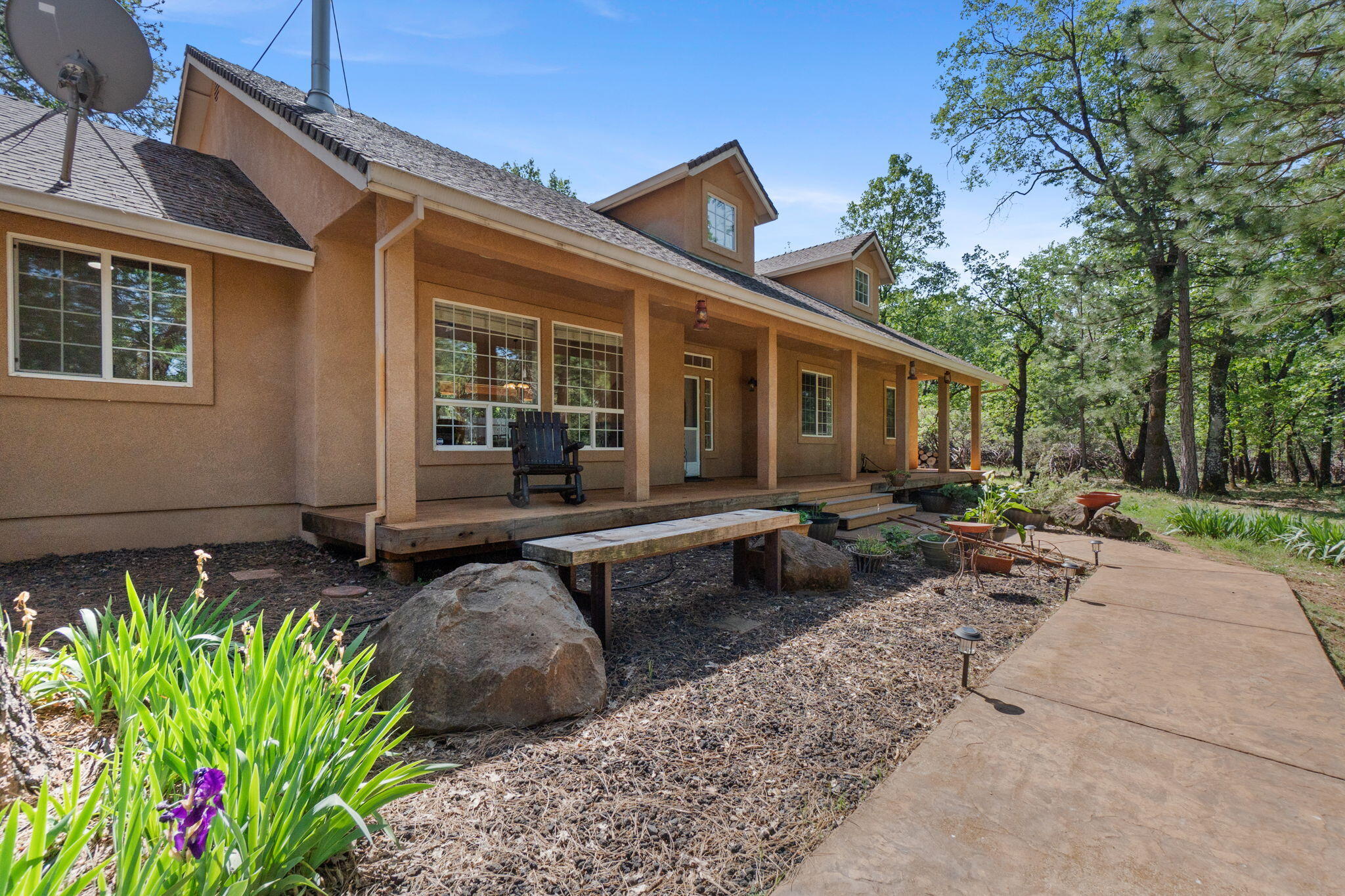 main property photo 7