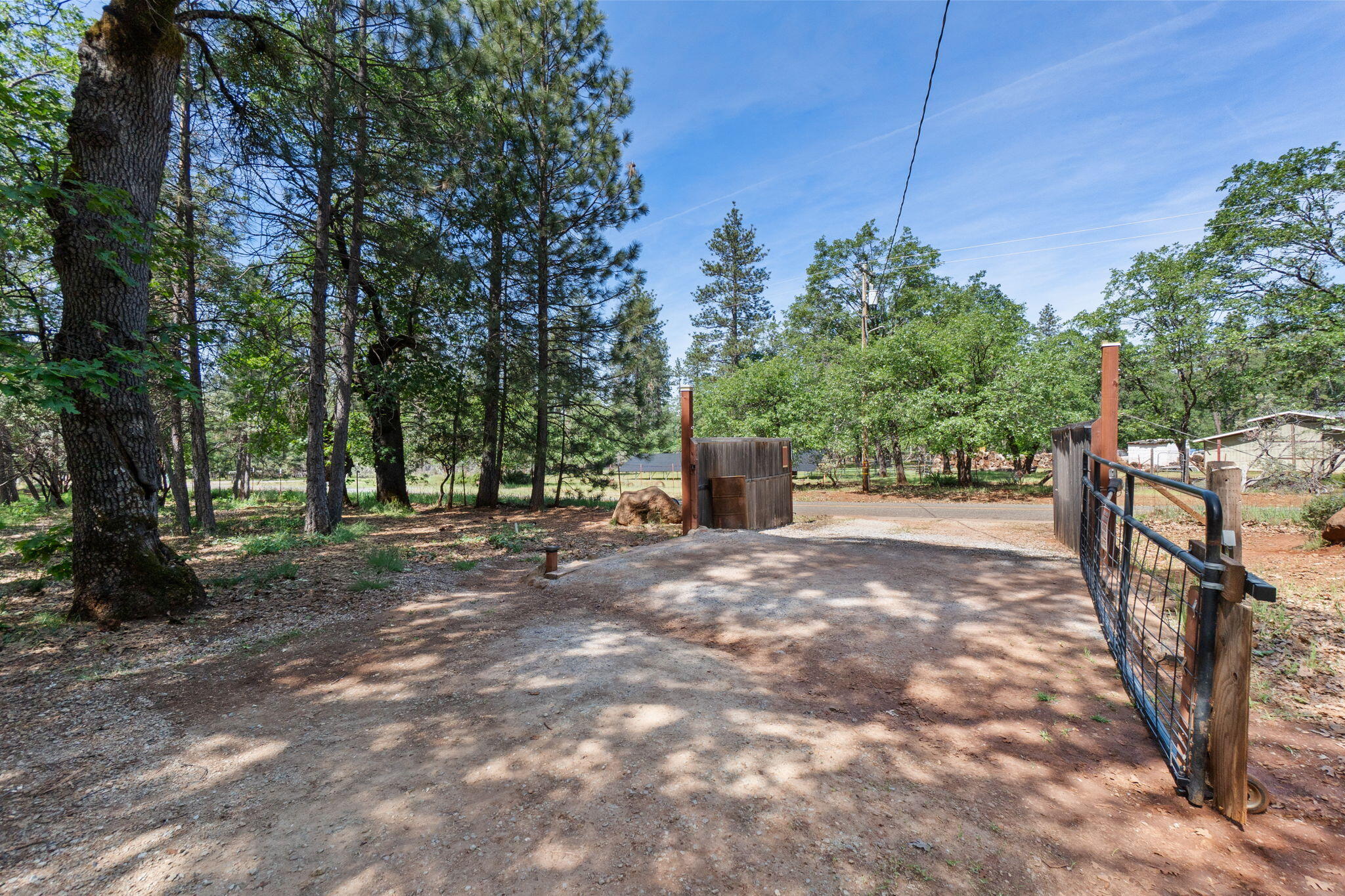 main property photo 77