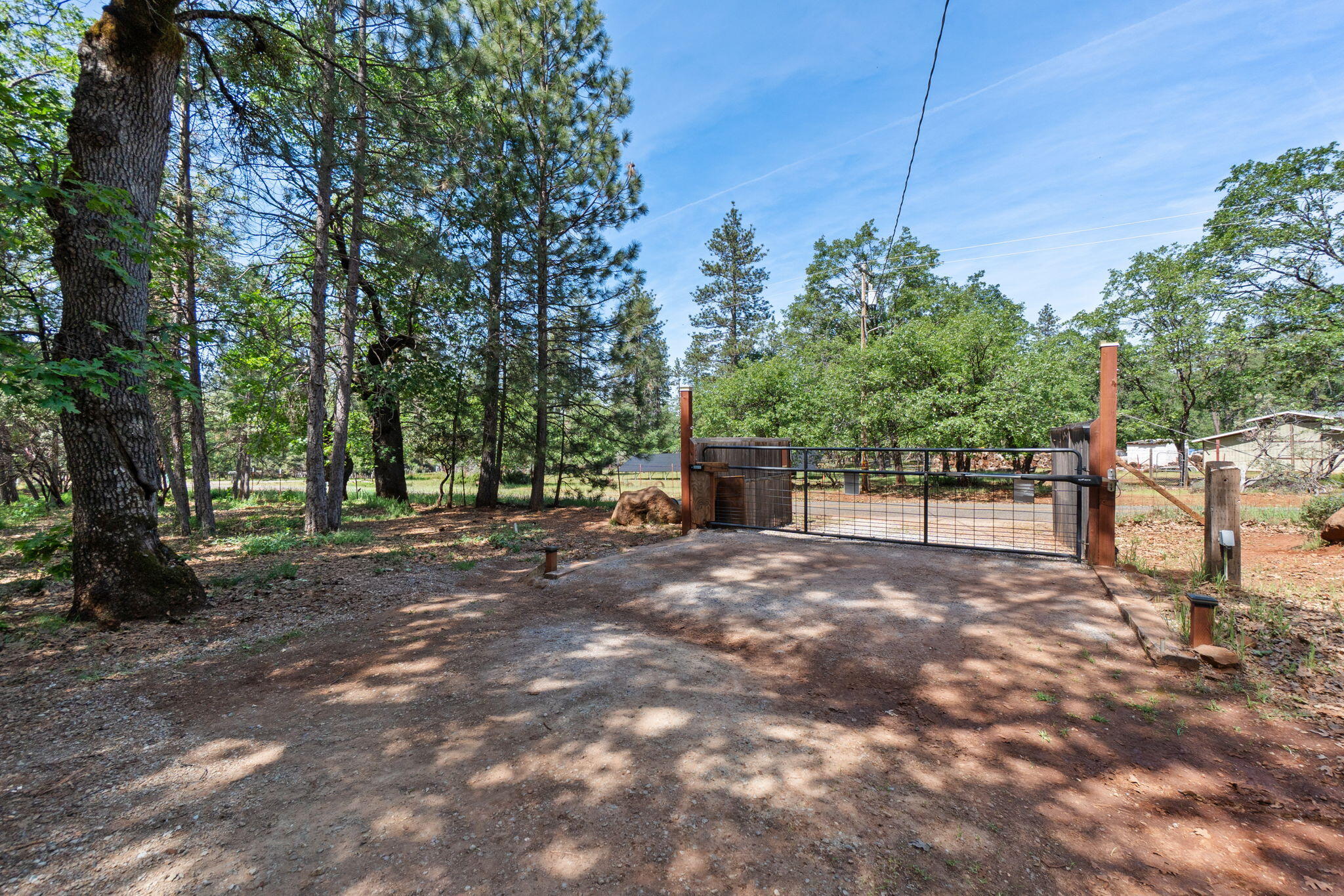 main property photo 78
