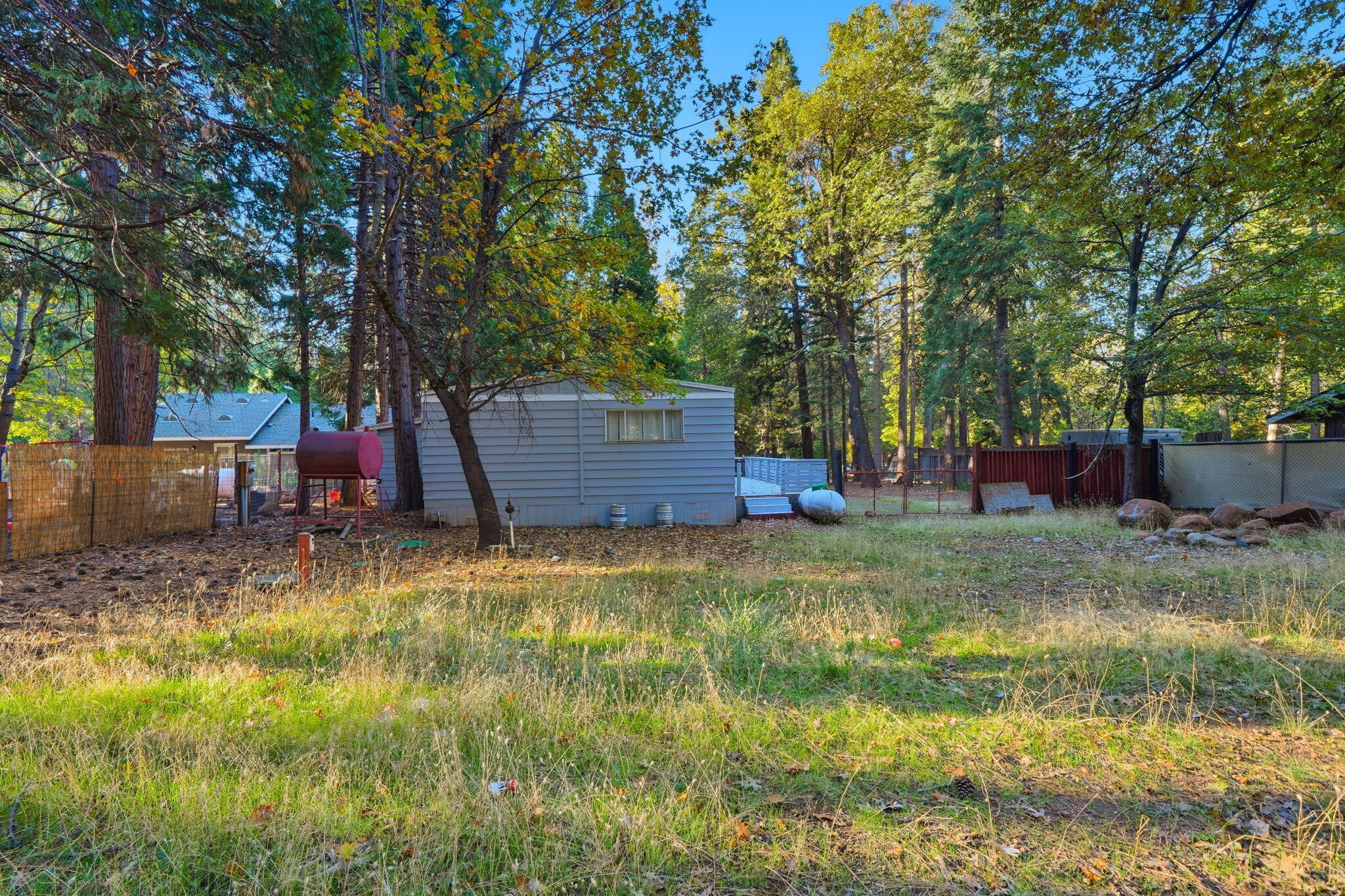 main property photo 37