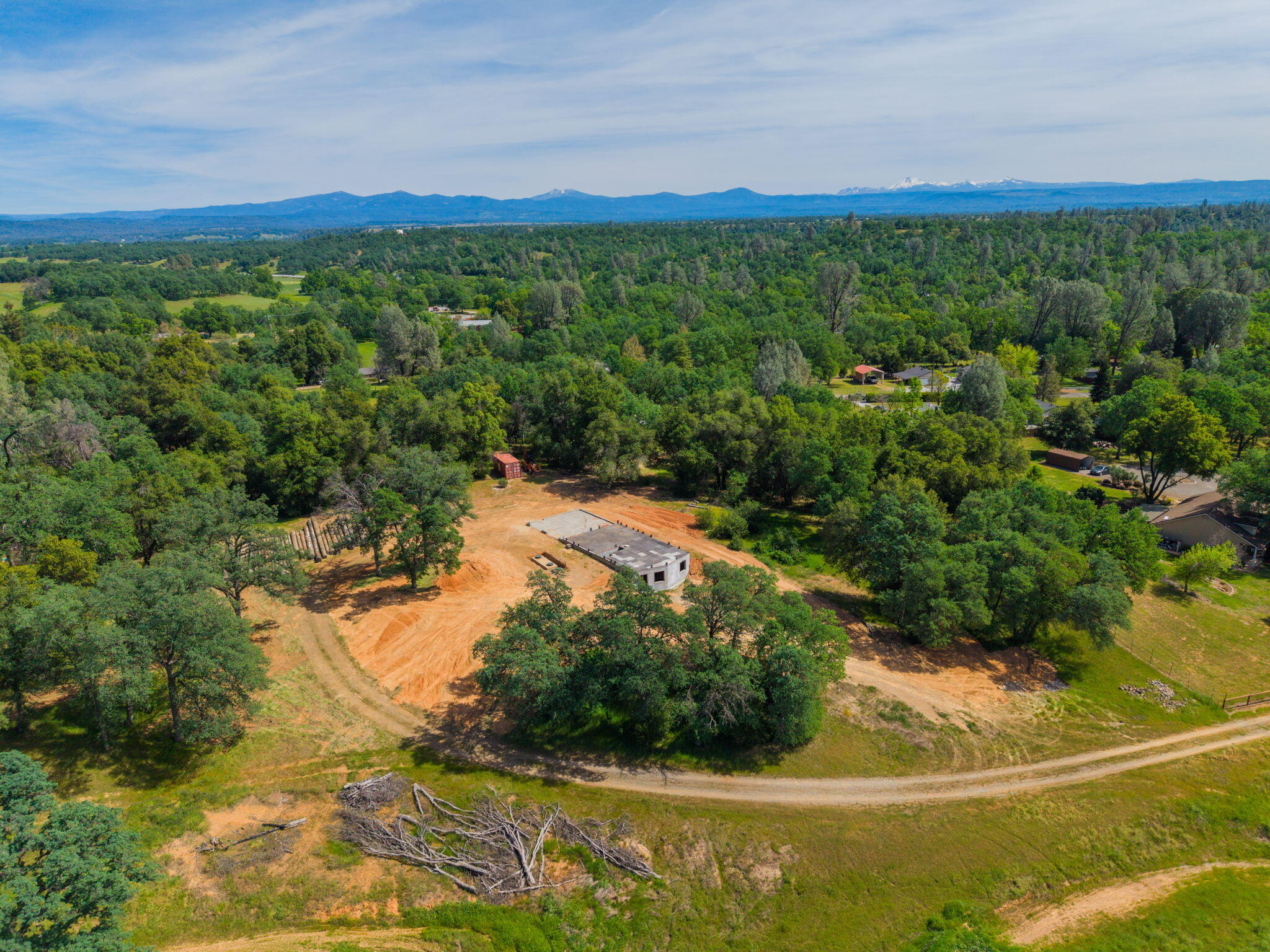 main property photo 13