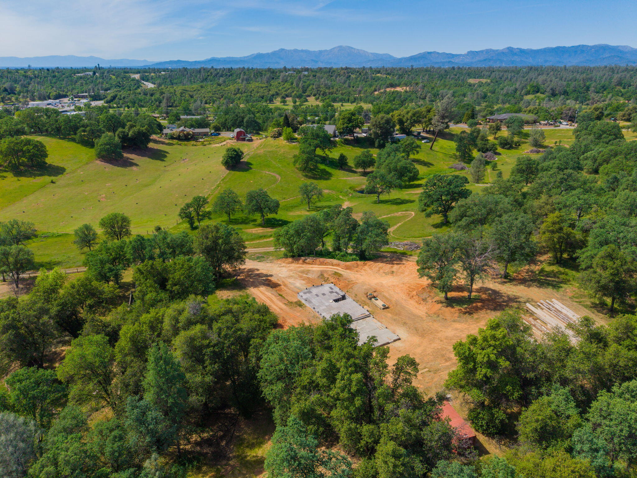 main property photo 14