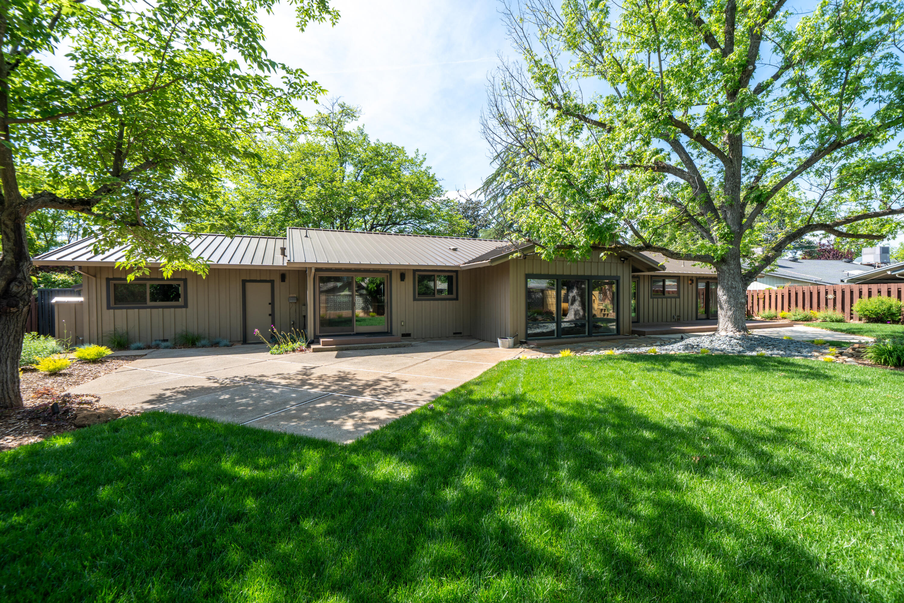 main property photo 59