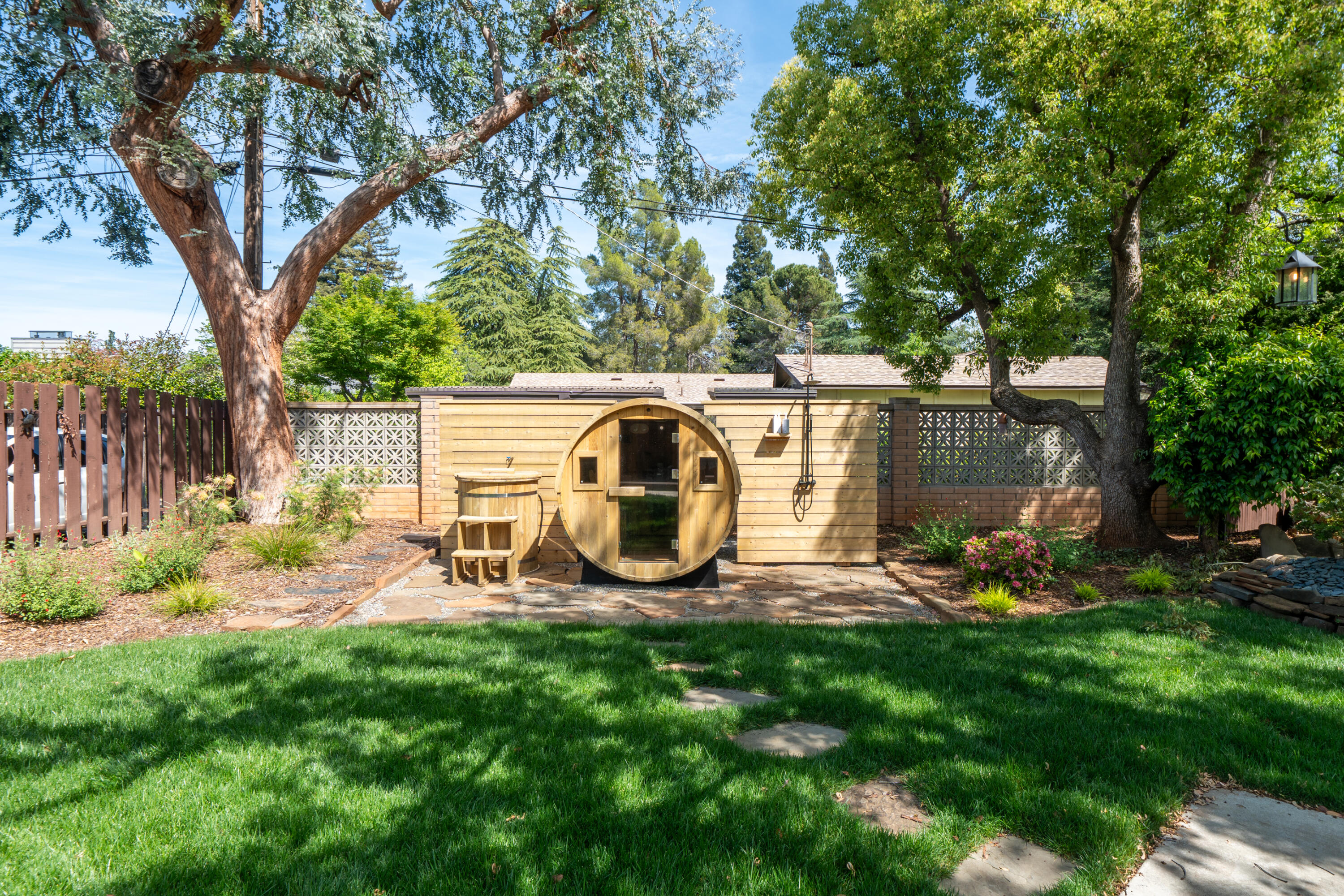 main property photo 65