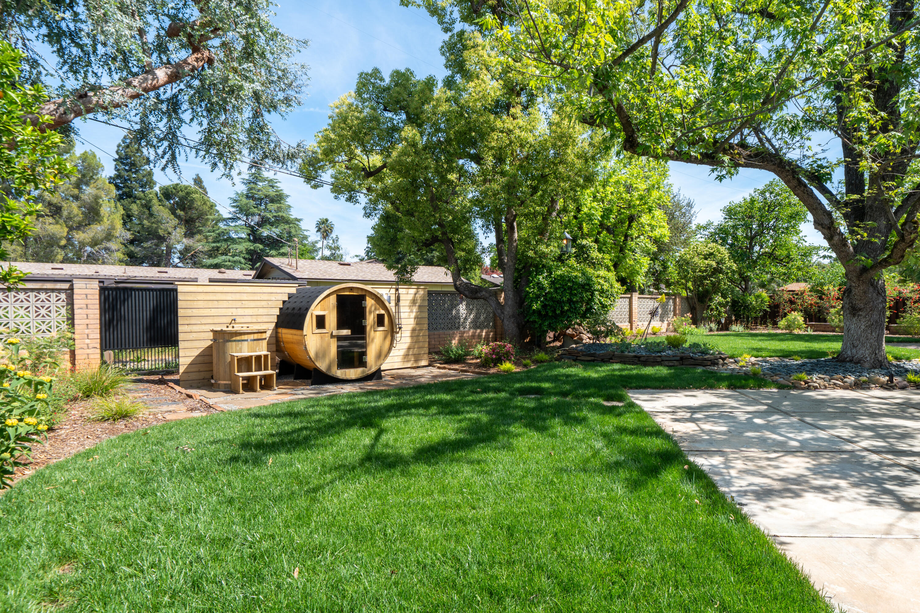 main property photo 66