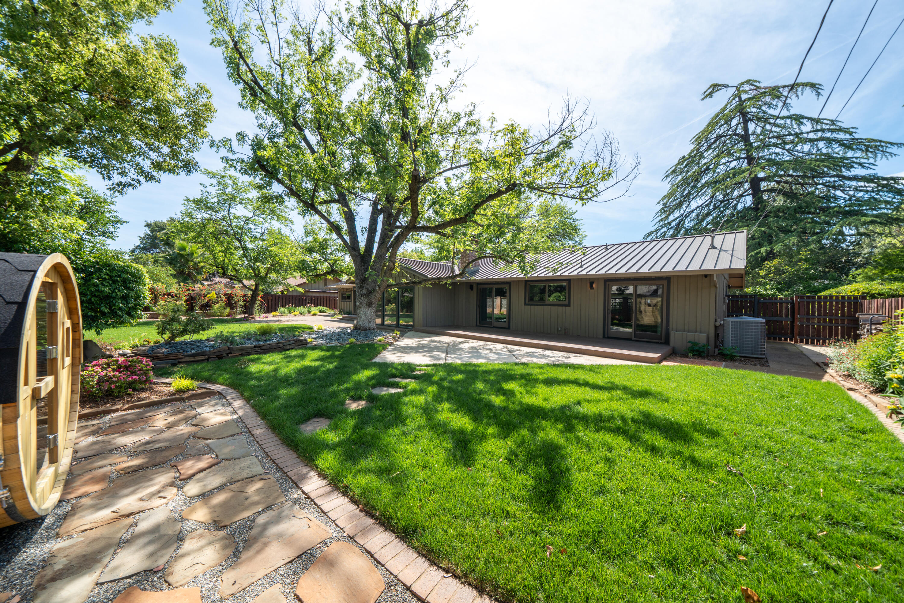 main property photo 67