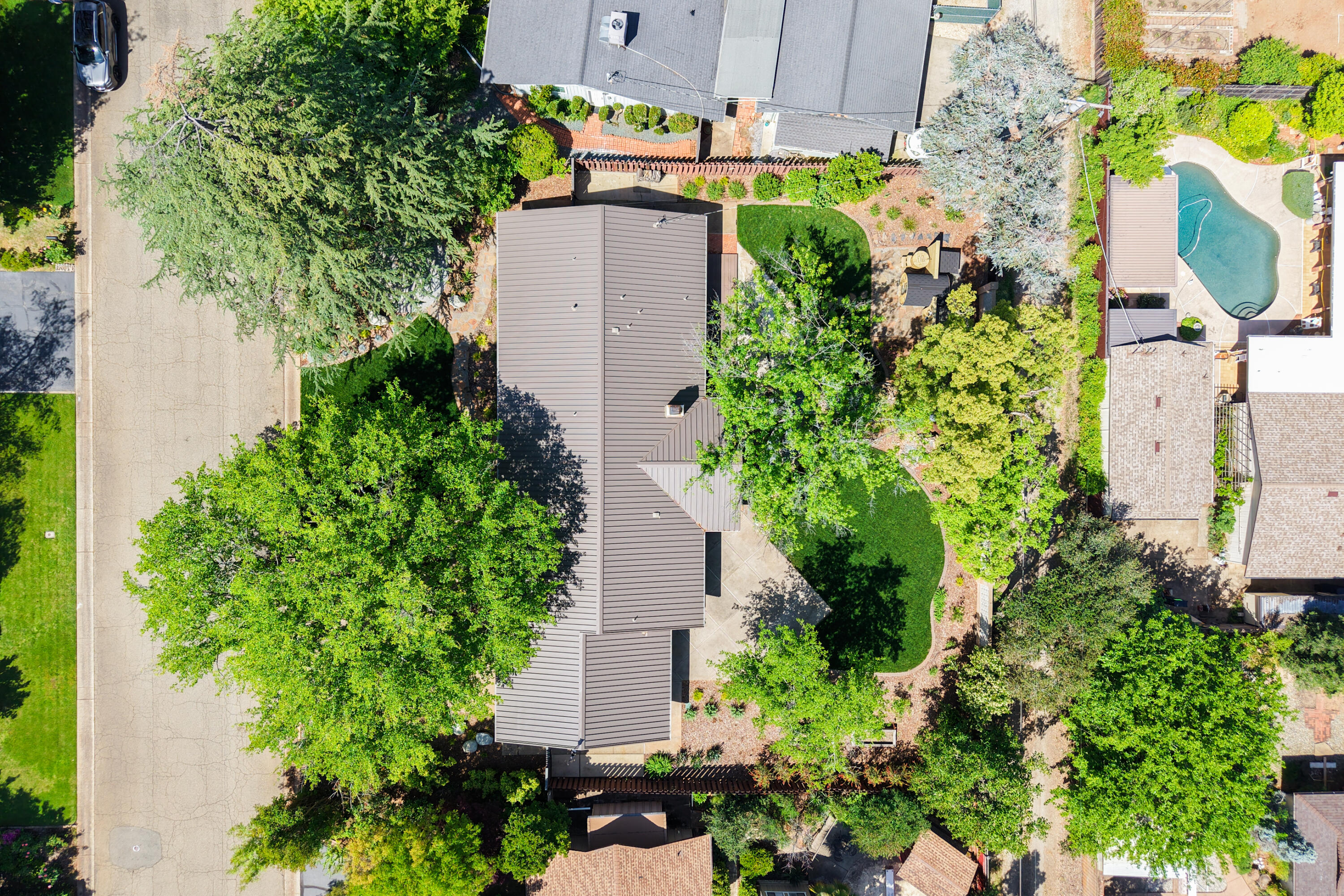 main property photo 81