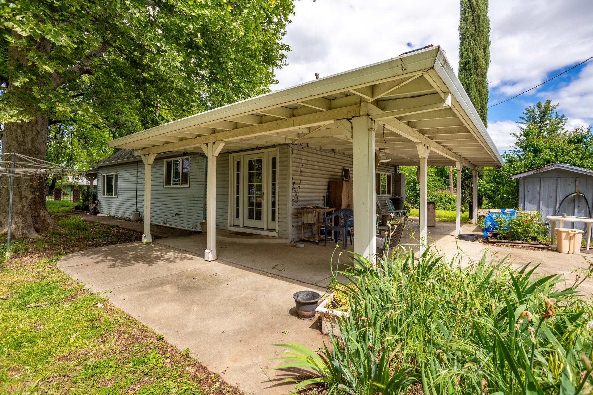 main property photo 20