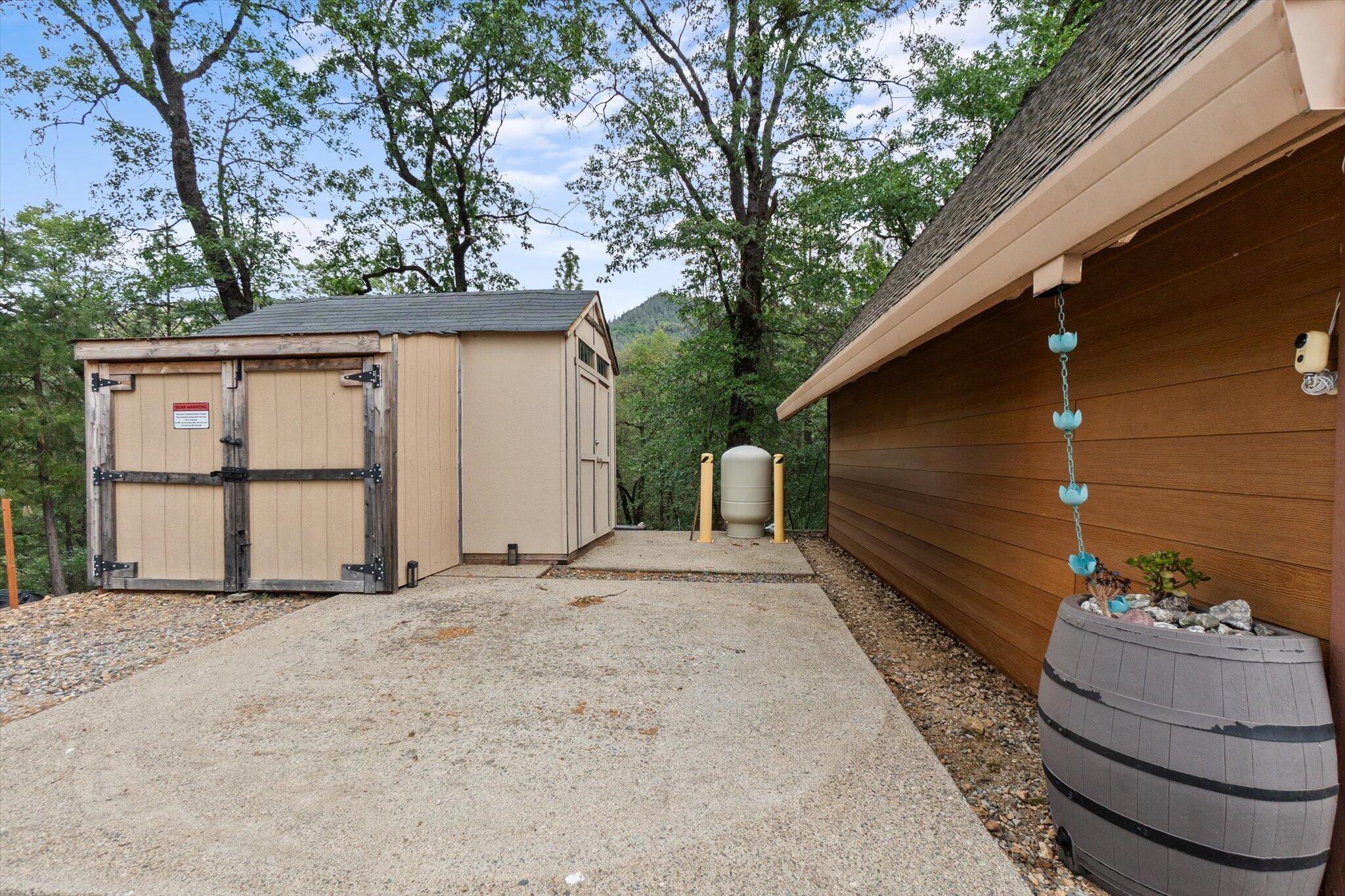 main property photo 77
