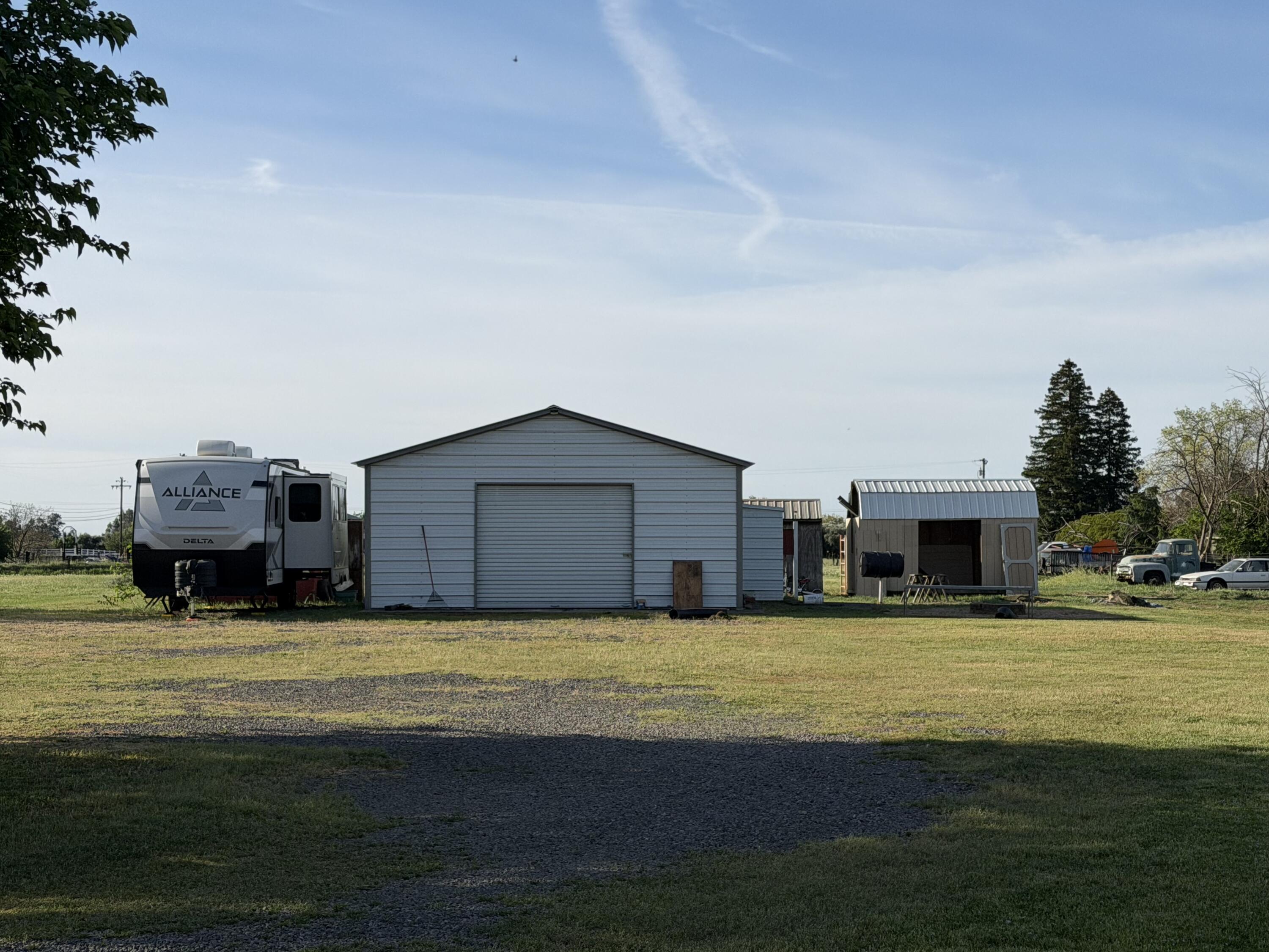 main property photo 10