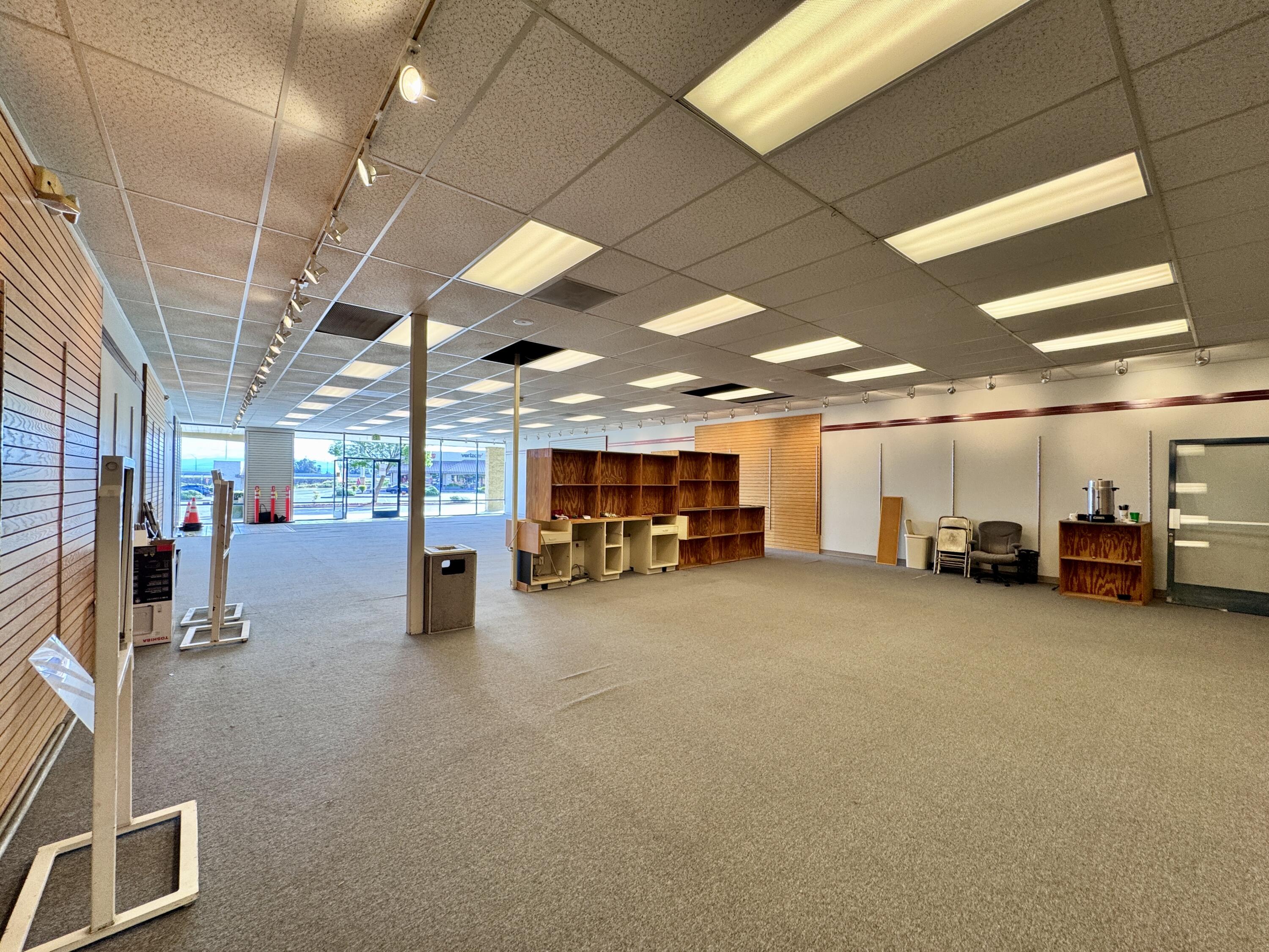 main property photo 5