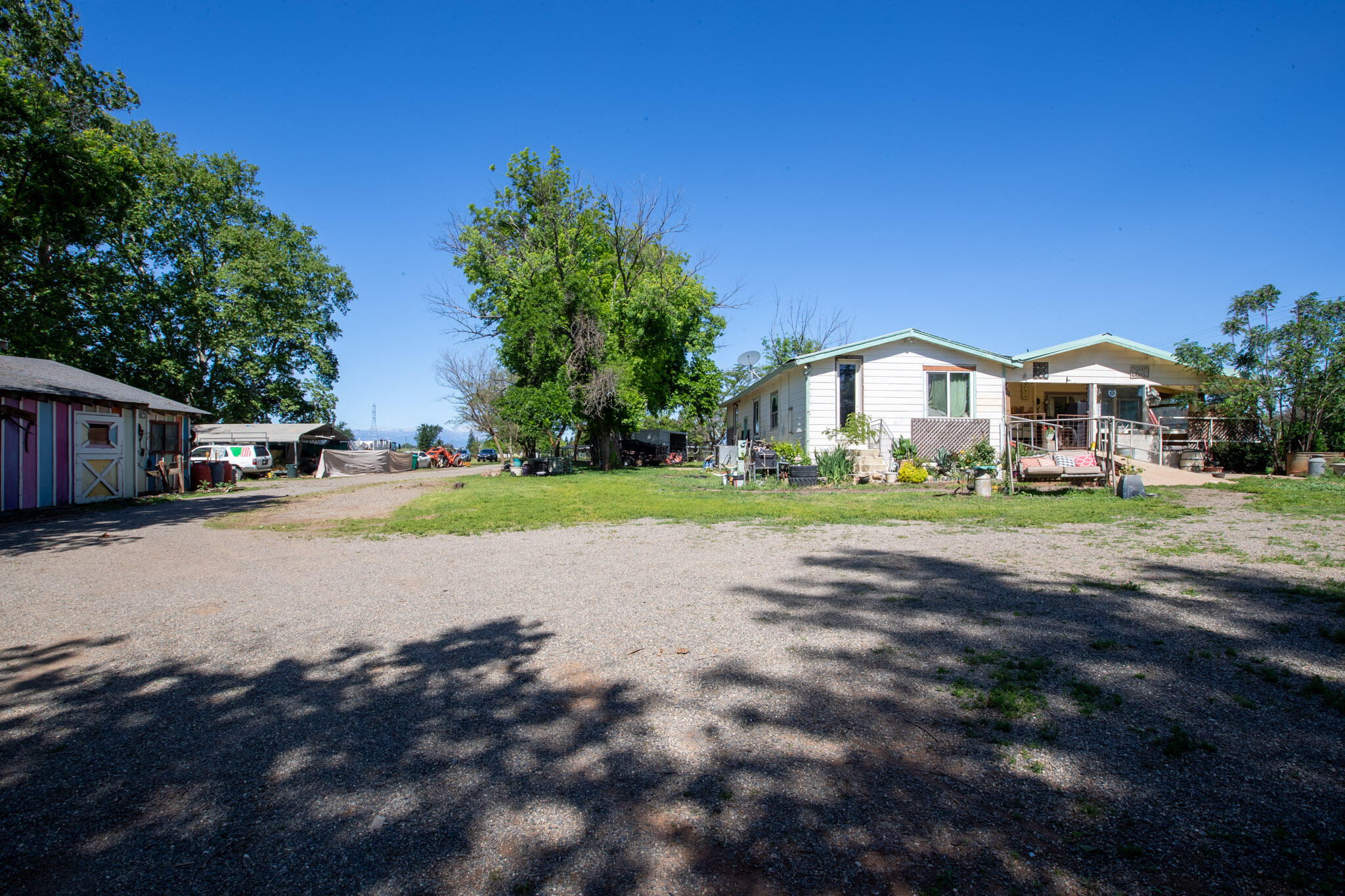 main property photo 11