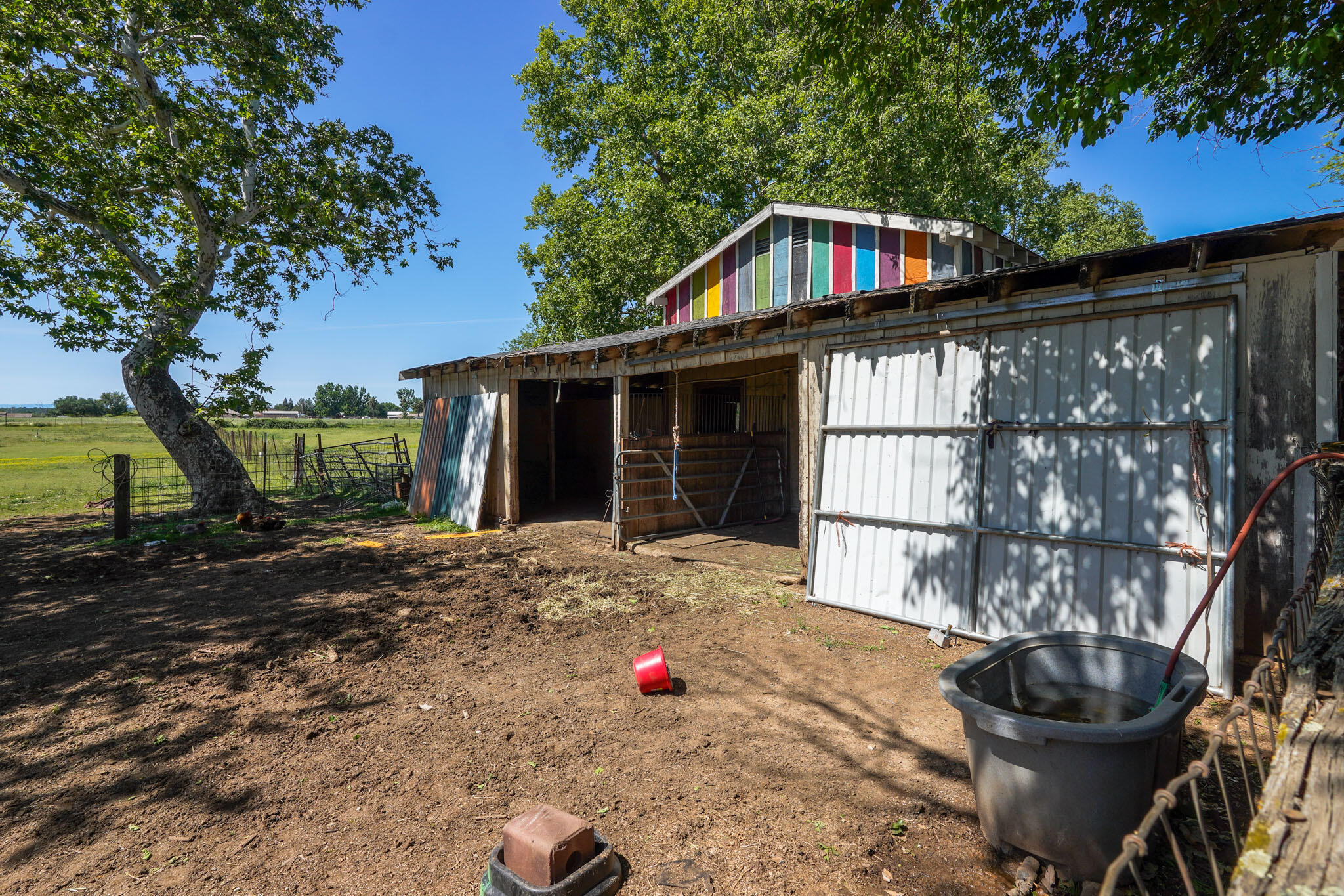main property photo 37