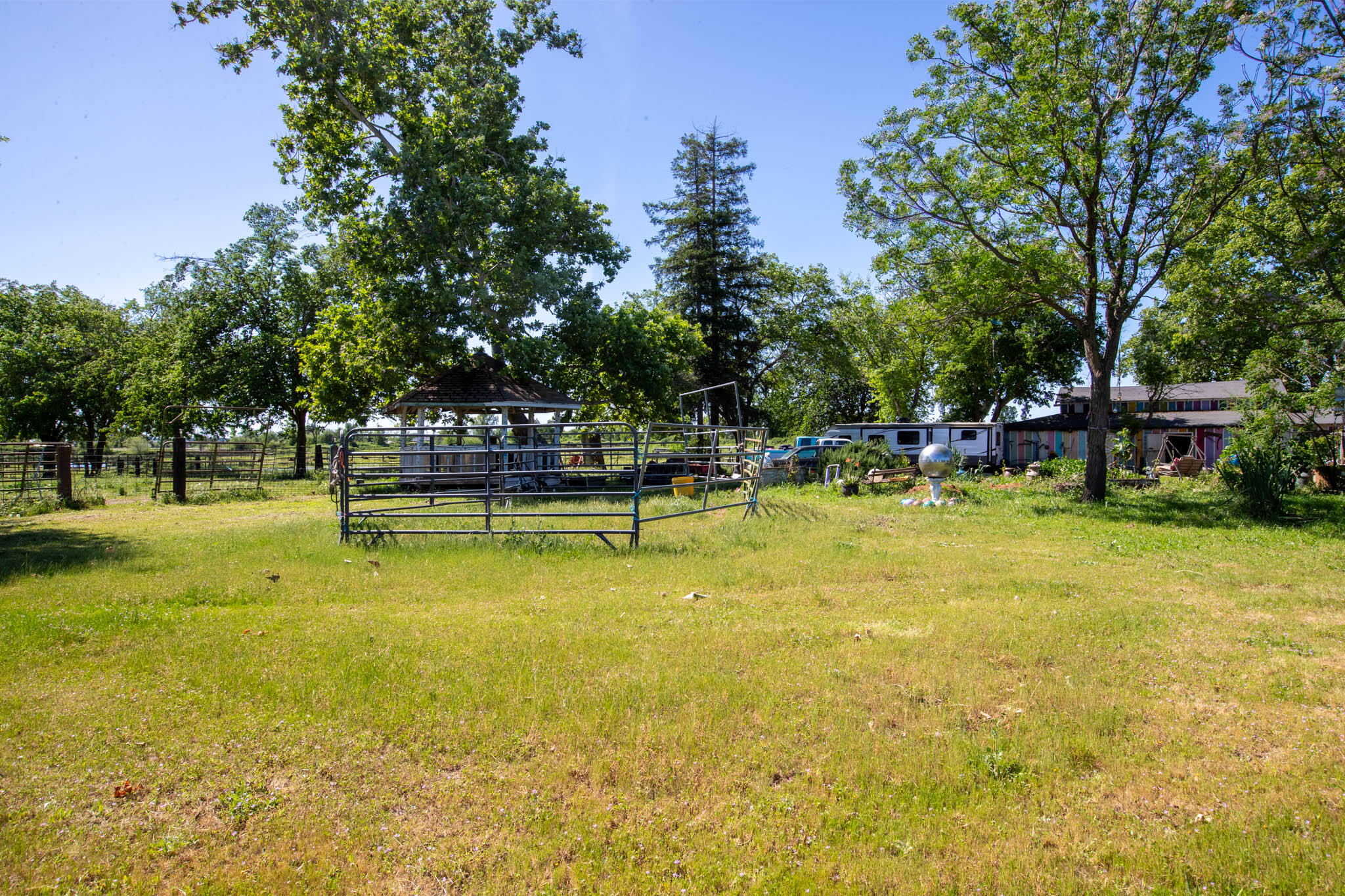 main property photo 43