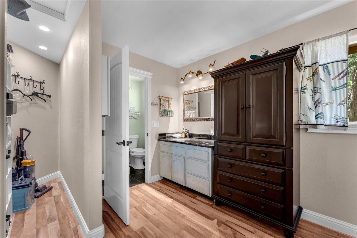 main property photo 68